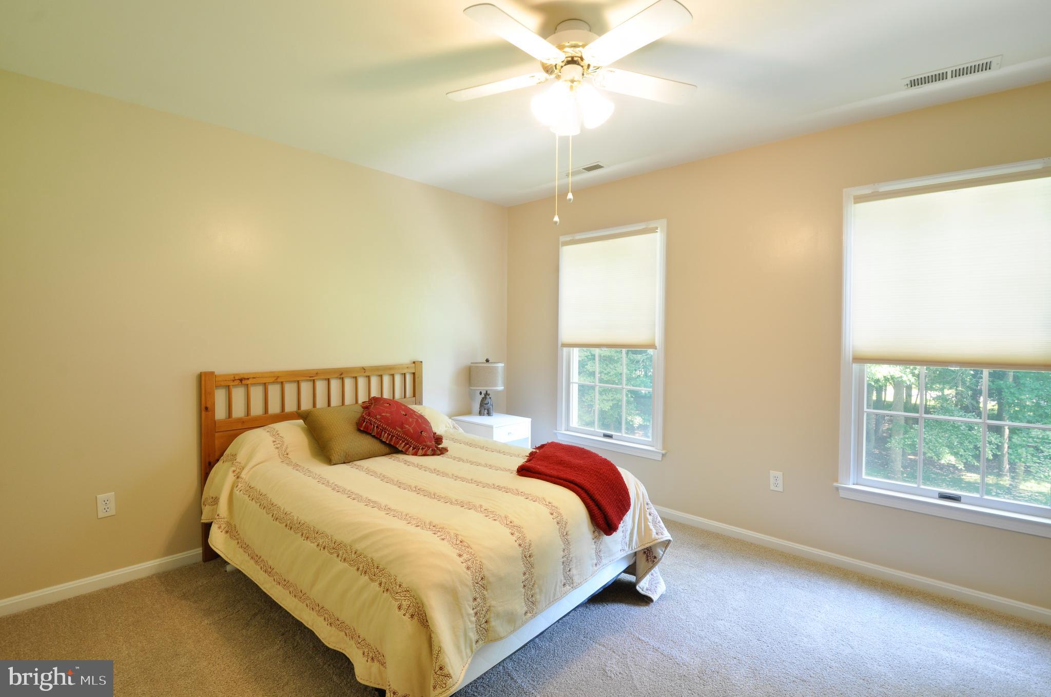 KG ON THE POTOMAC - Residential