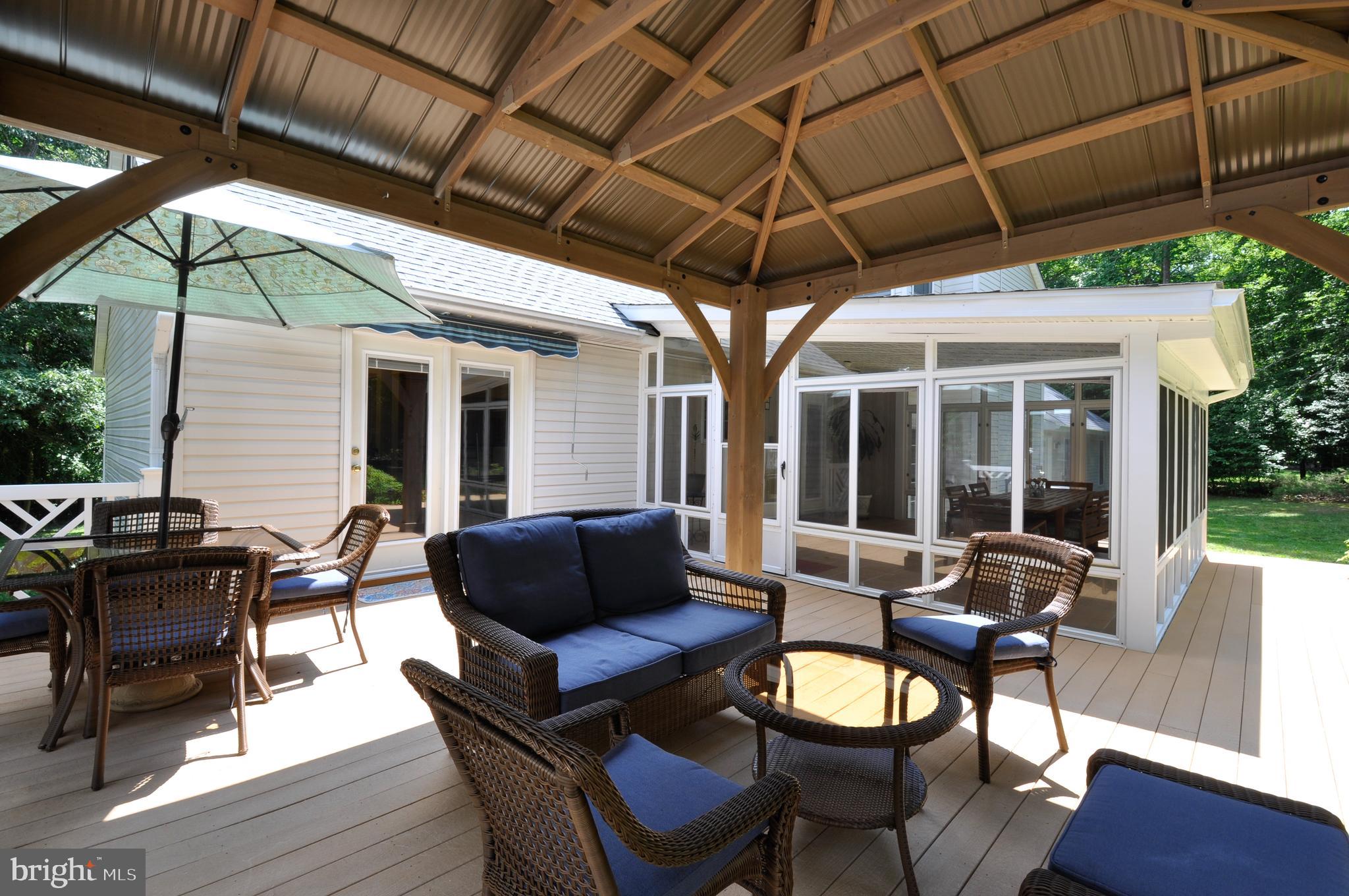 KG ON THE POTOMAC - Residential