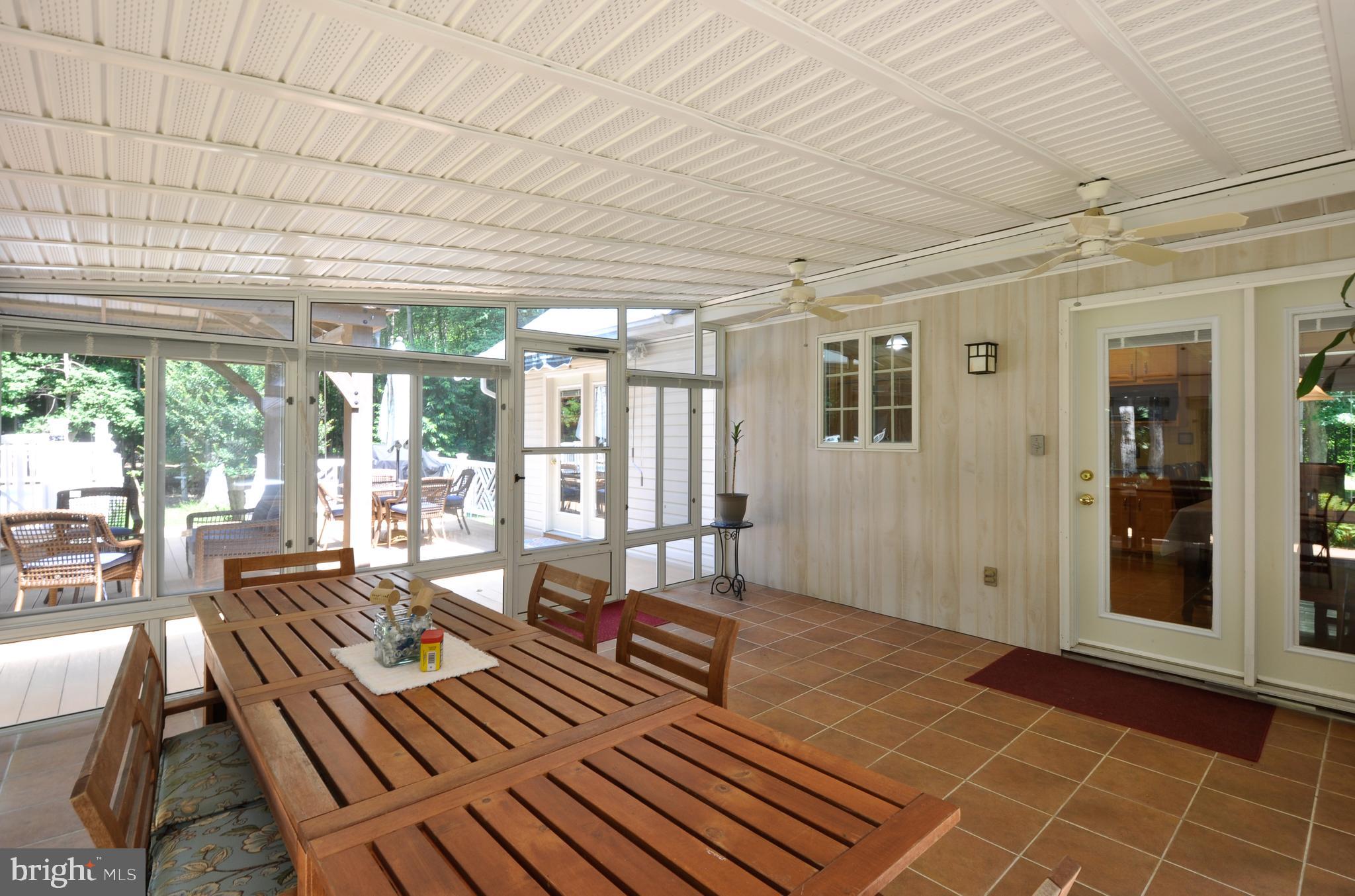 KG ON THE POTOMAC - Residential