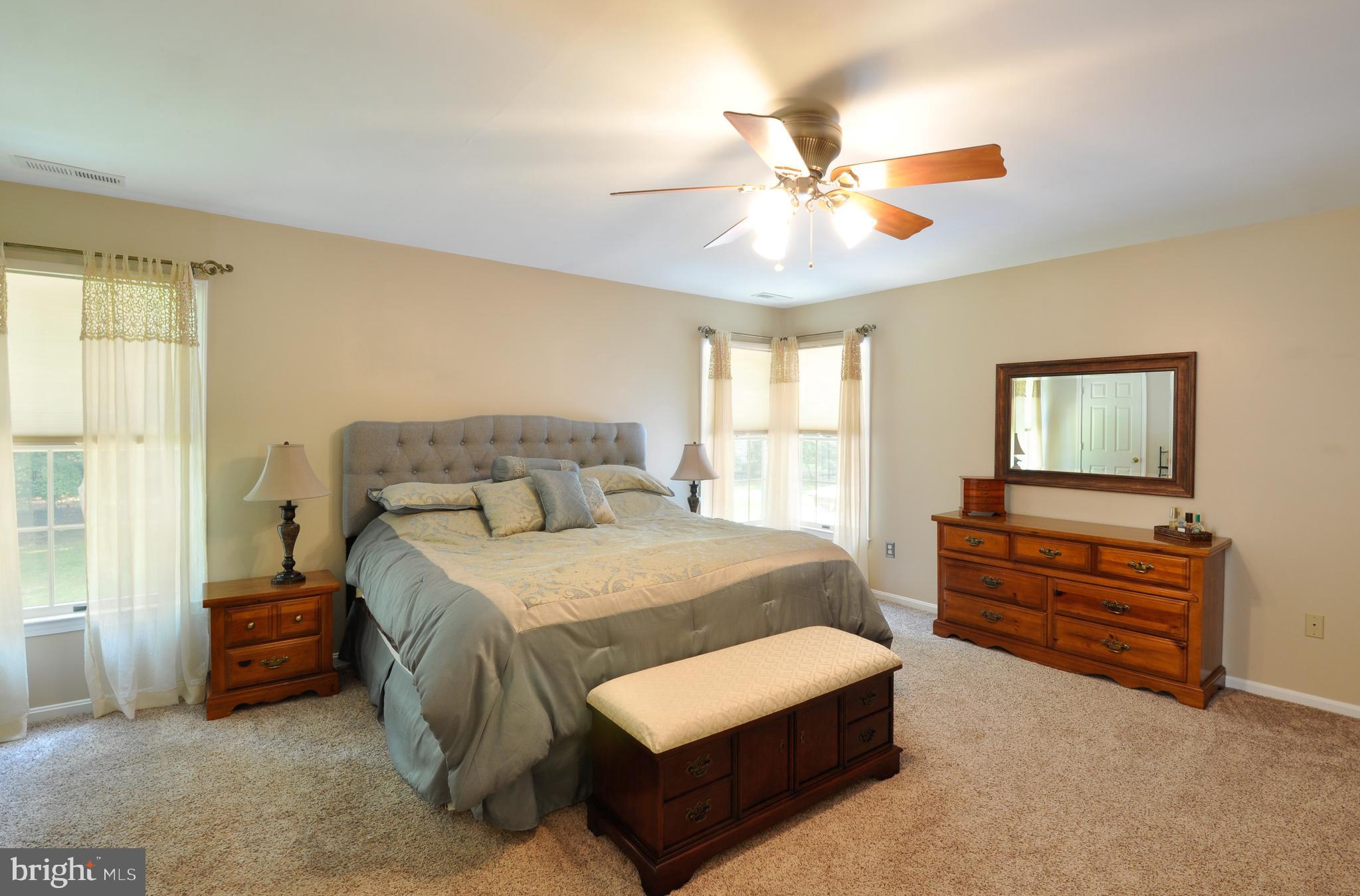 KG ON THE POTOMAC - Residential