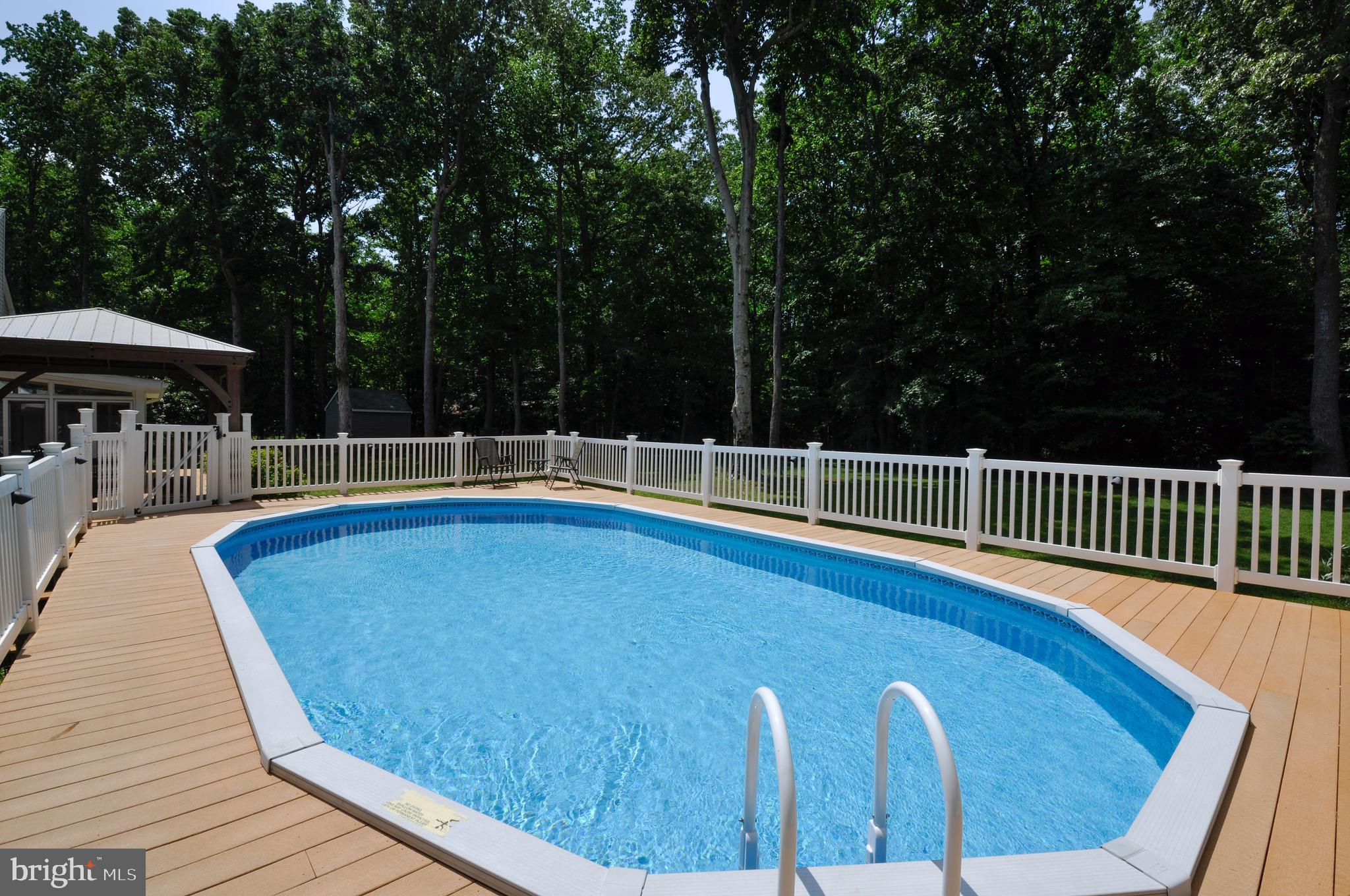 KG ON THE POTOMAC - Residential