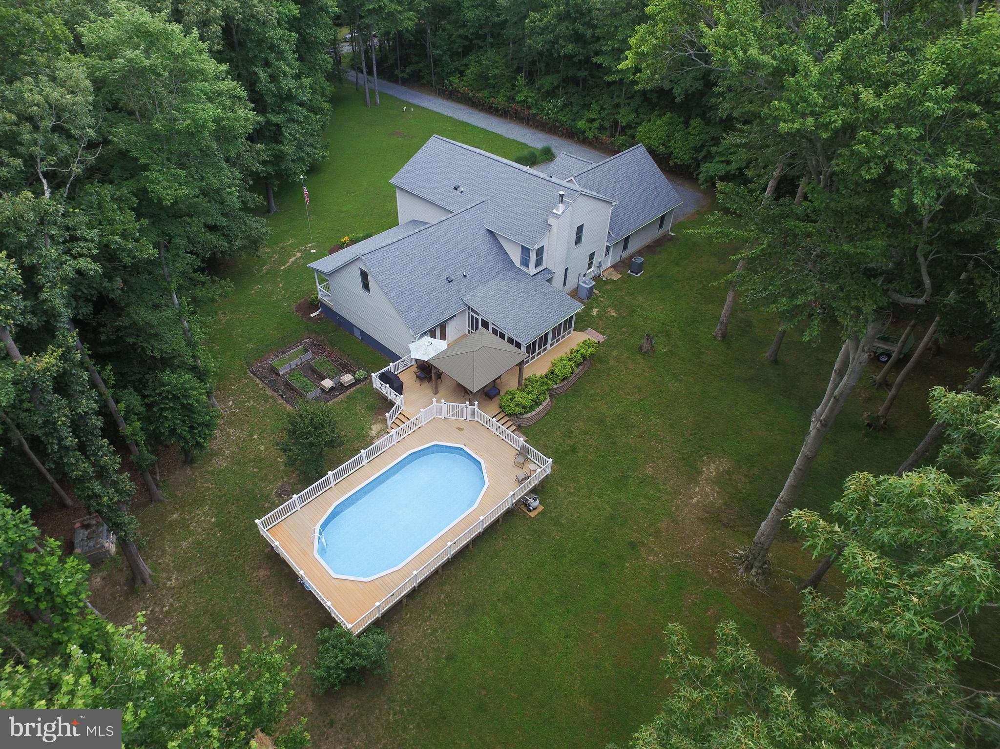 KG ON THE POTOMAC - Residential