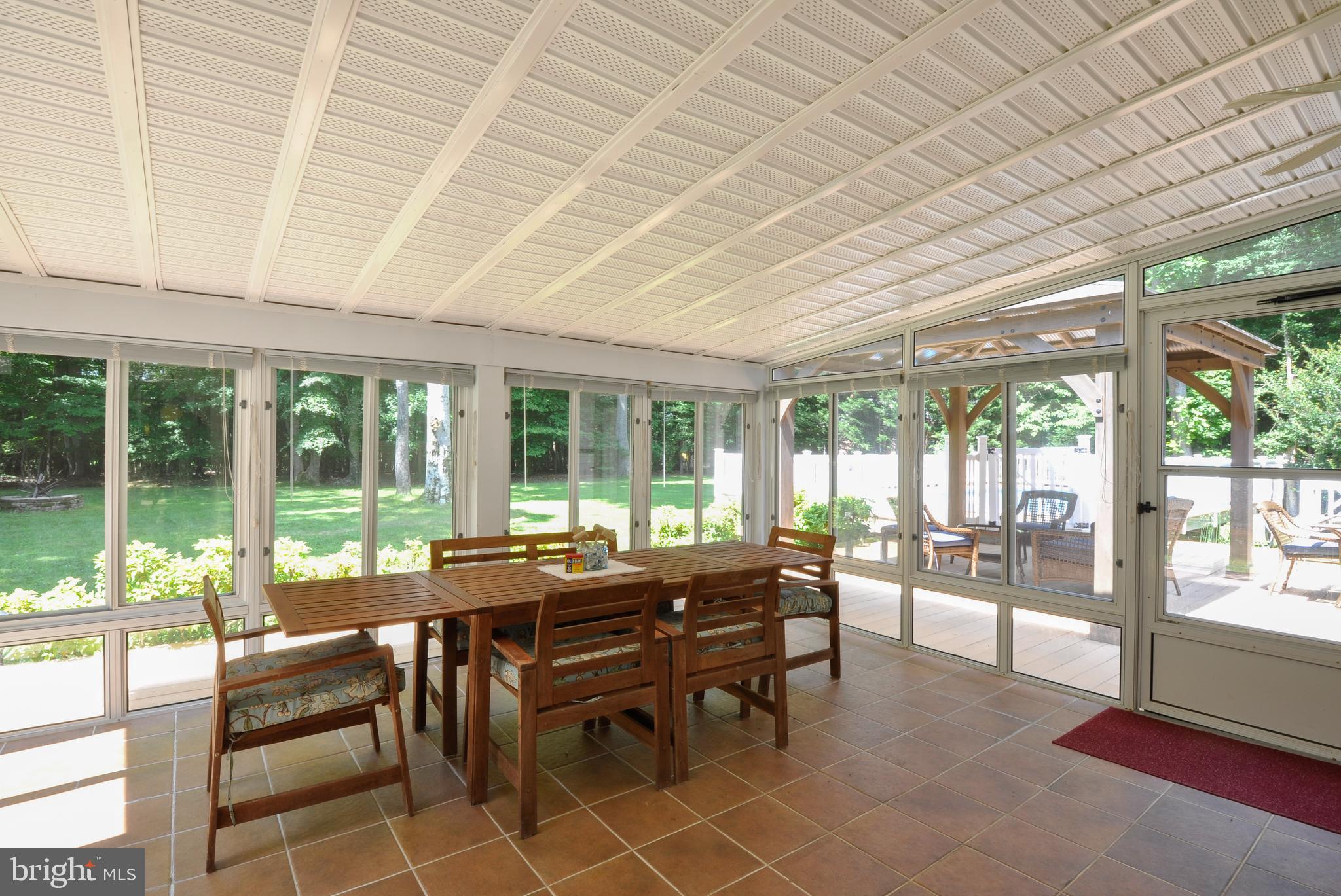 KG ON THE POTOMAC - Residential