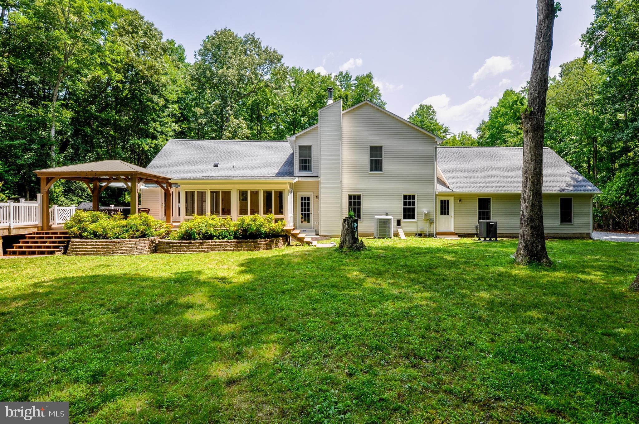 KG ON THE POTOMAC - Residential