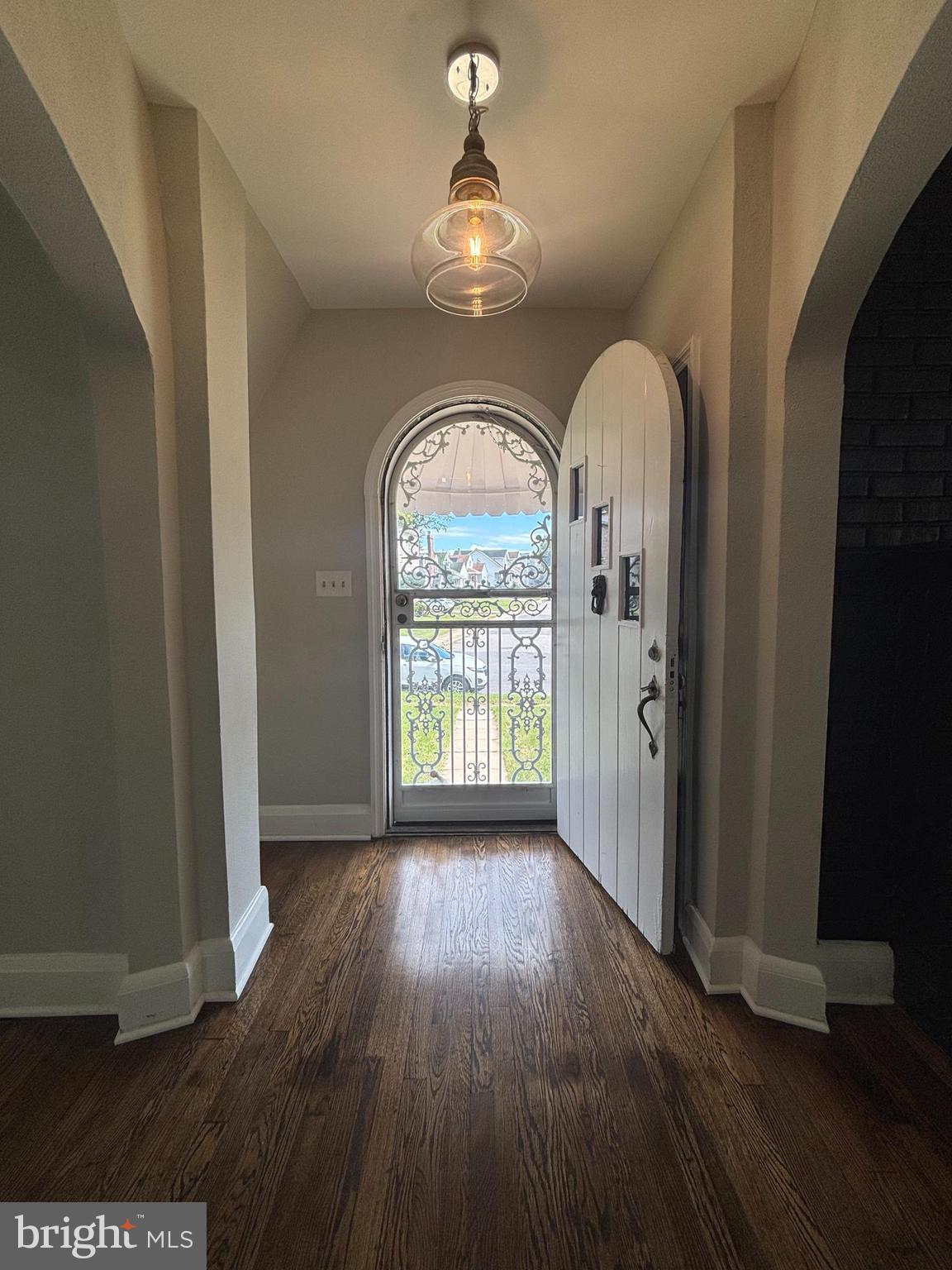 LAURAVILLE HISTORIC DISTRICT - Residential Lease