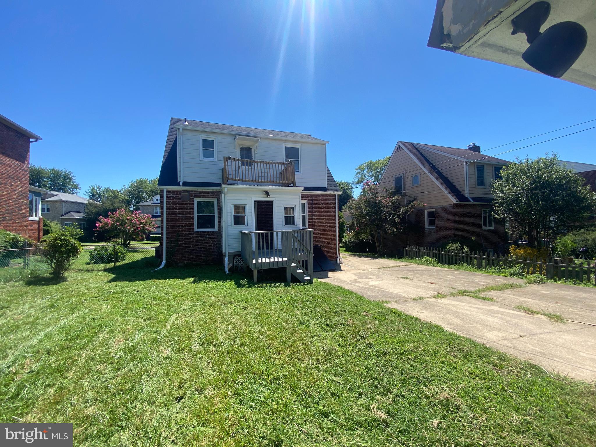 LAURAVILLE HISTORIC DISTRICT - Residential Lease