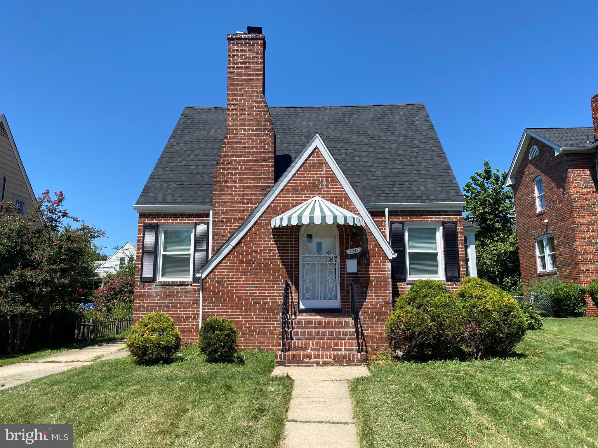 LAURAVILLE HISTORIC DISTRICT - Residential Lease