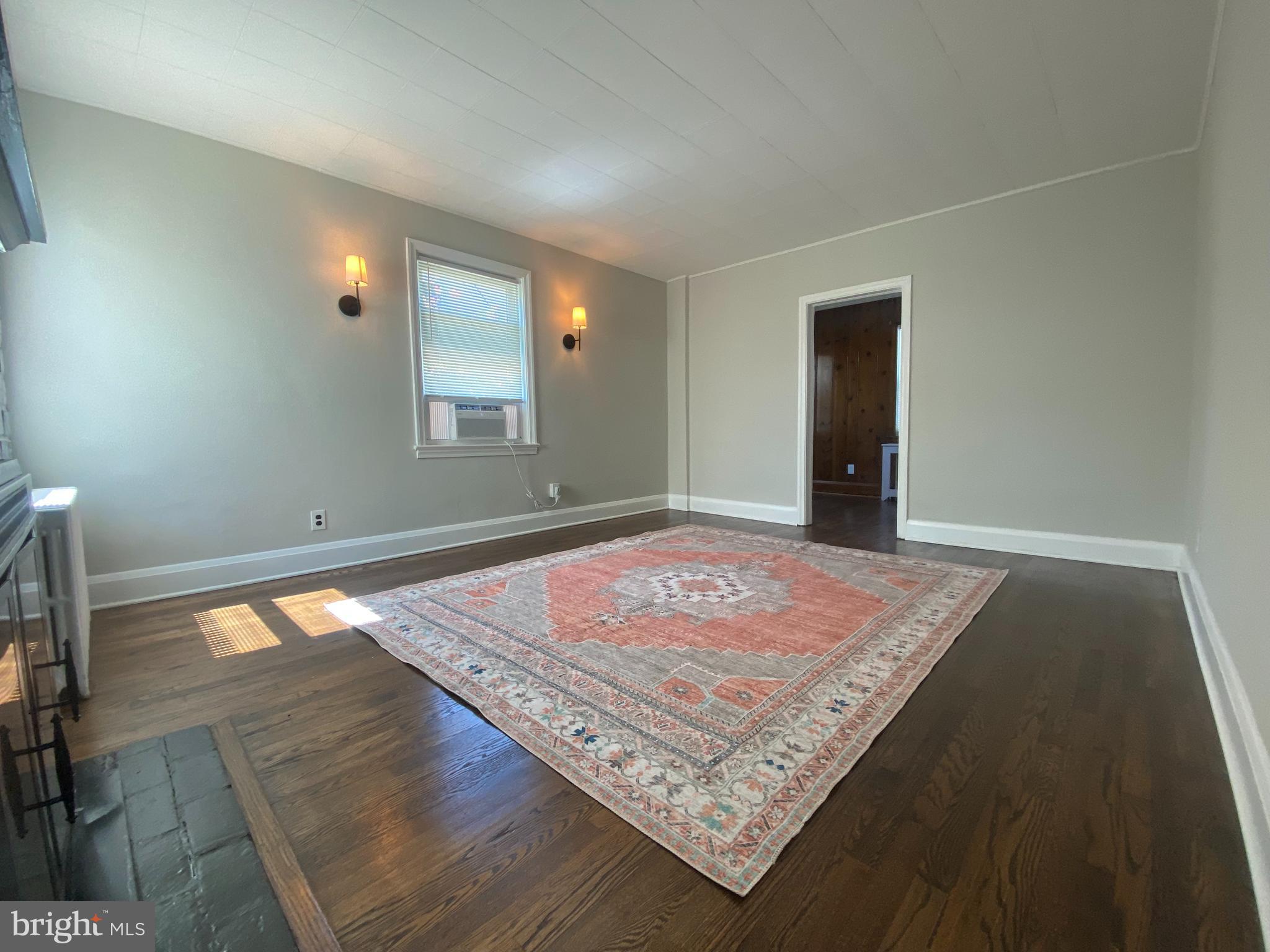 LAURAVILLE HISTORIC DISTRICT - Residential Lease