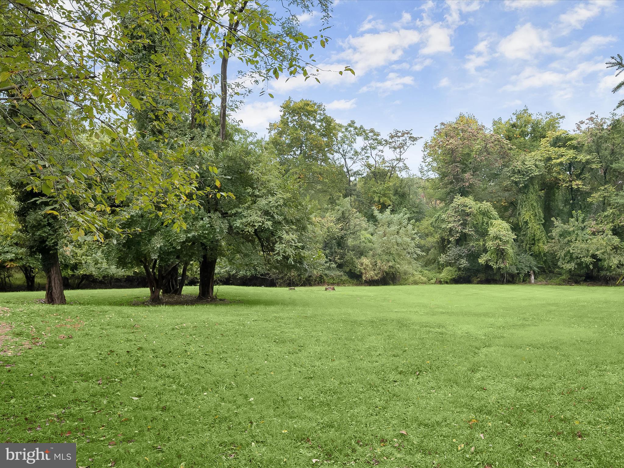 MEADOWCREST - Residential