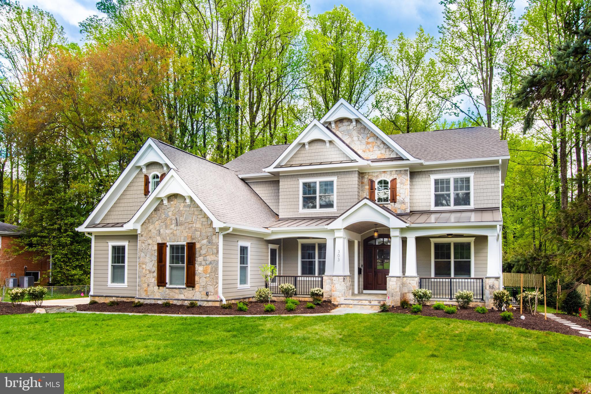 WESTBRIAR COUNTRY CLUB MANOR - Residential