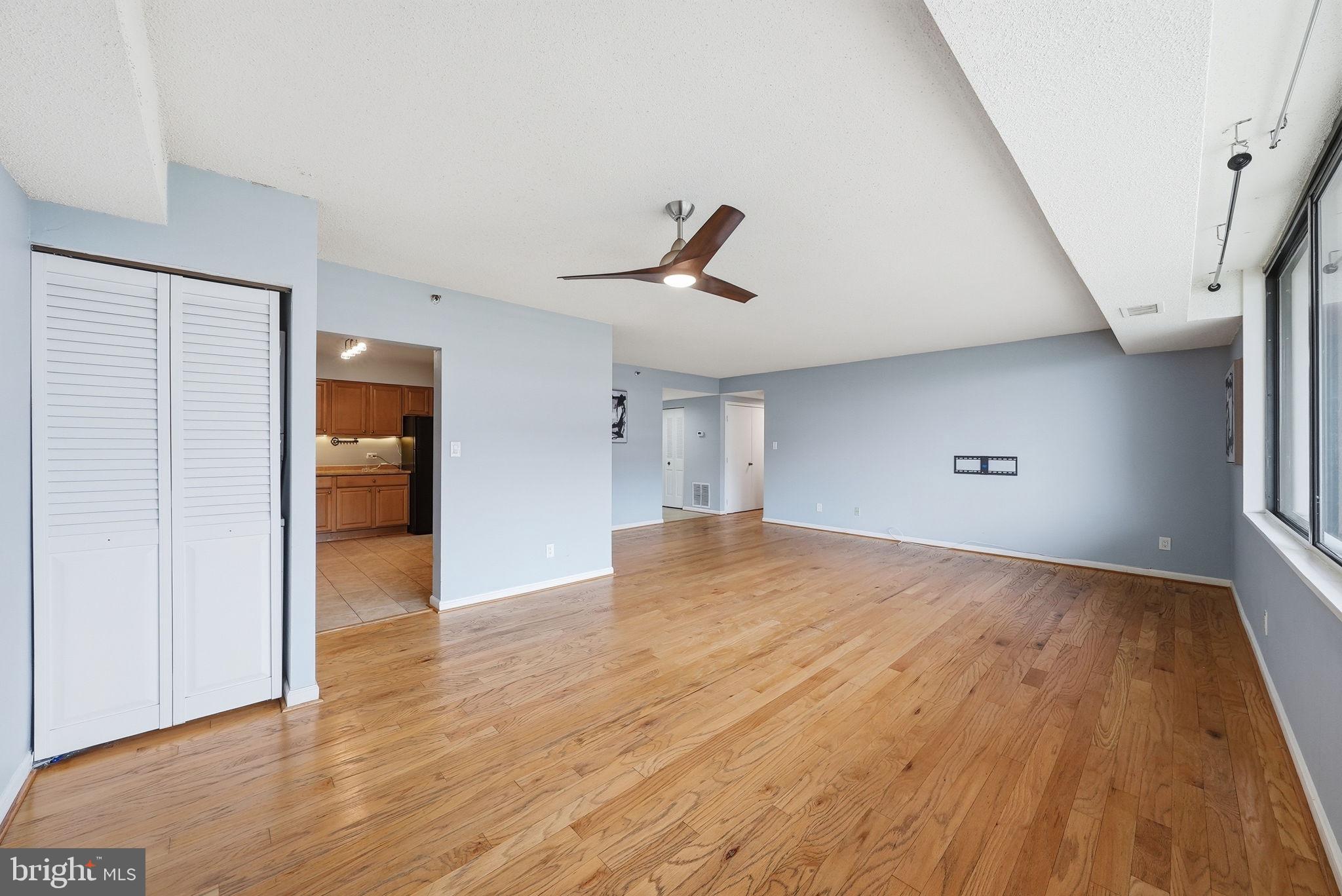 3713 S GEORGE MASON DRIVE 810
