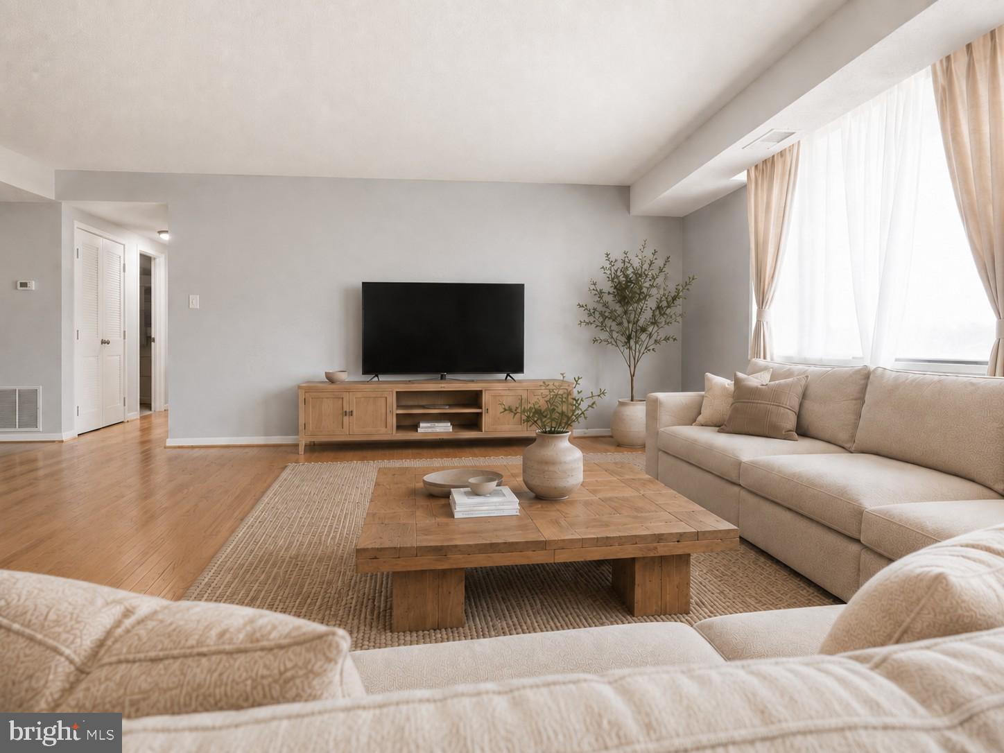 3713 S GEORGE MASON DRIVE 810