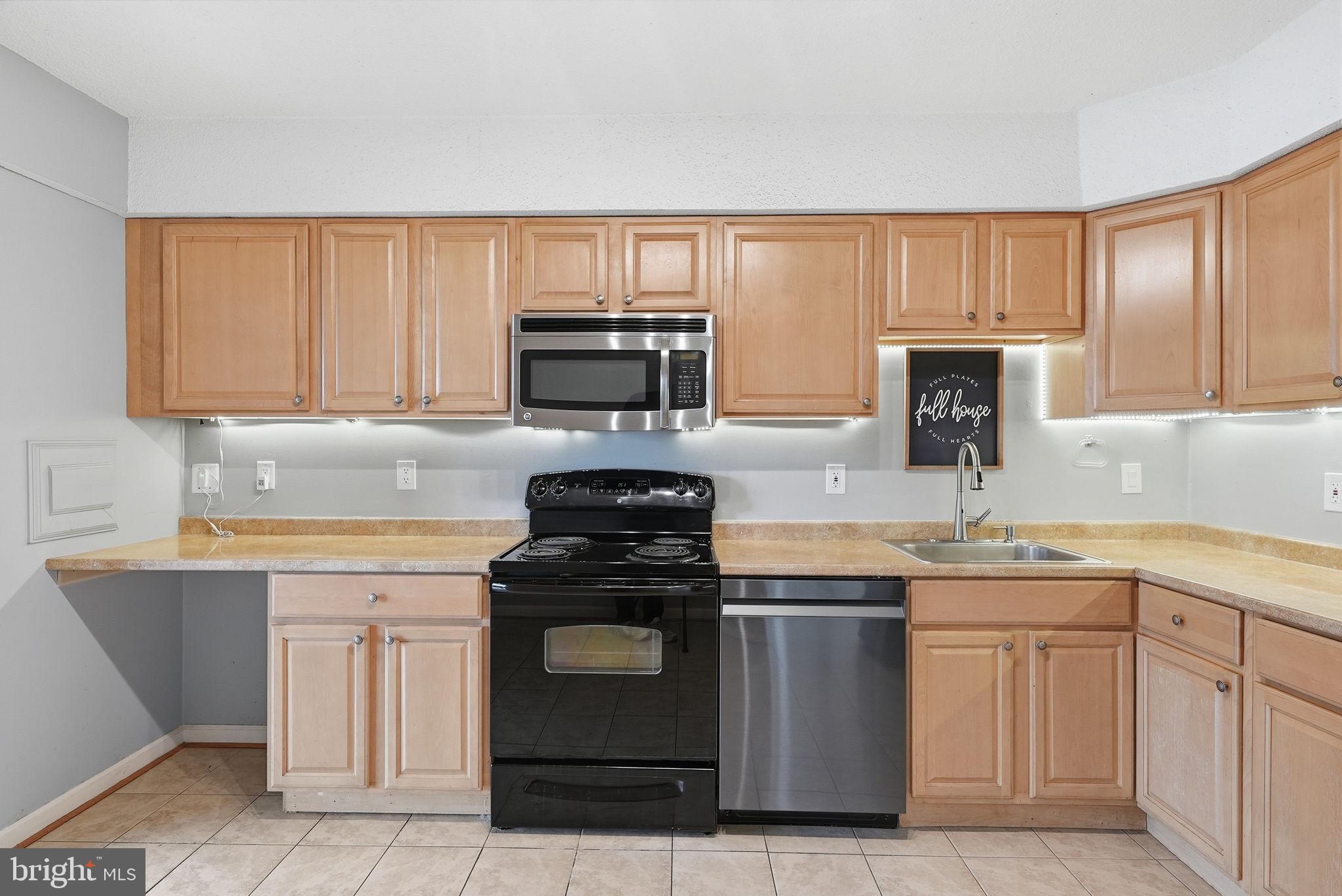 3713 S GEORGE MASON DRIVE 810