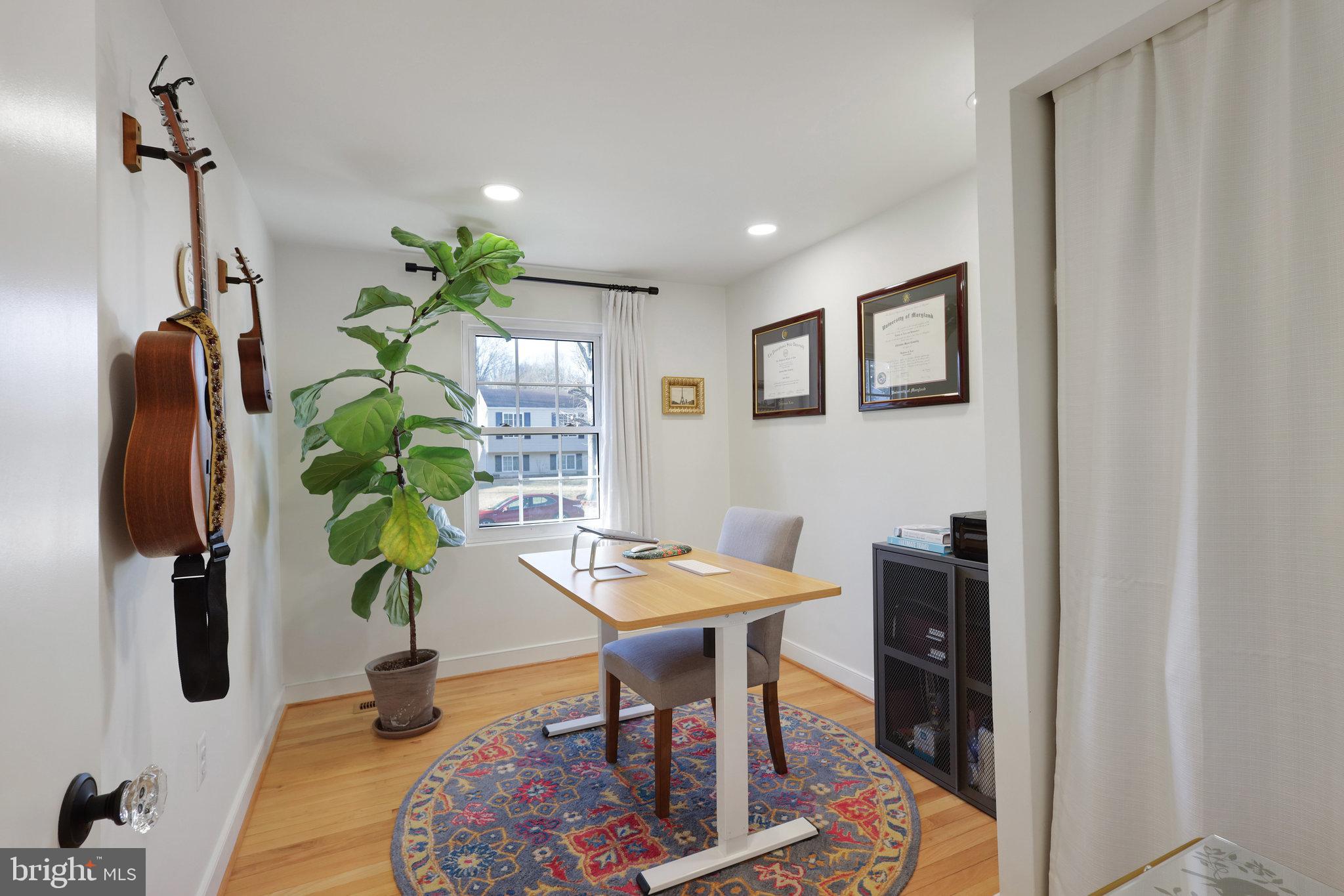 BURKE CENTRE - Residential Lease