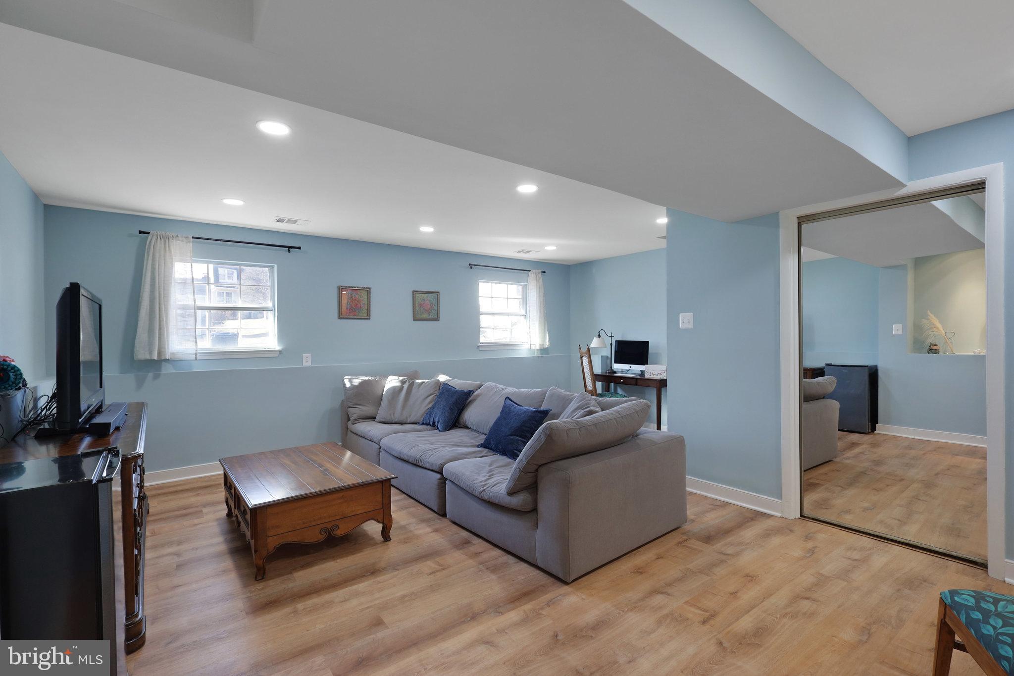 BURKE CENTRE - Residential Lease