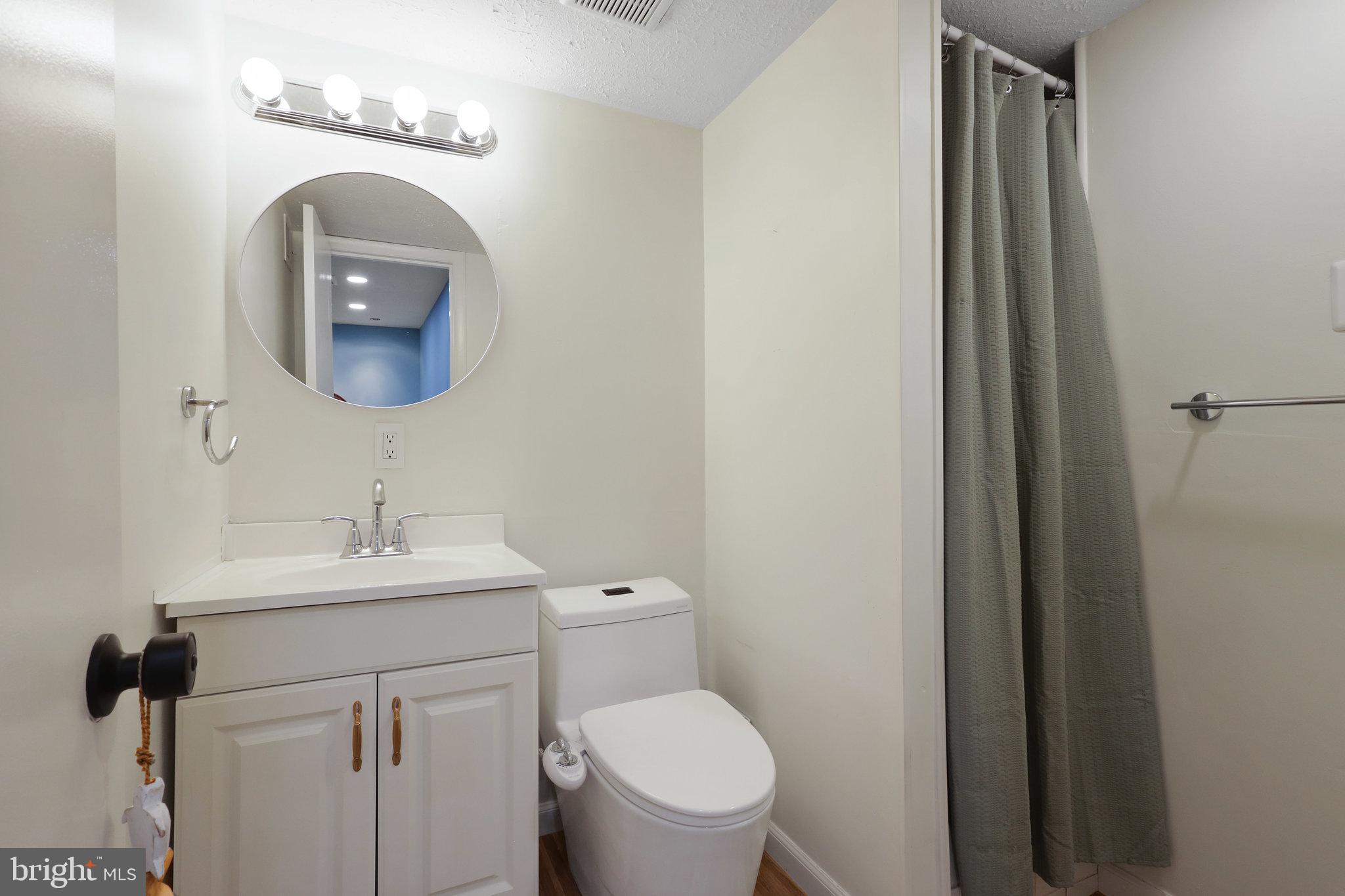 BURKE CENTRE - Residential Lease