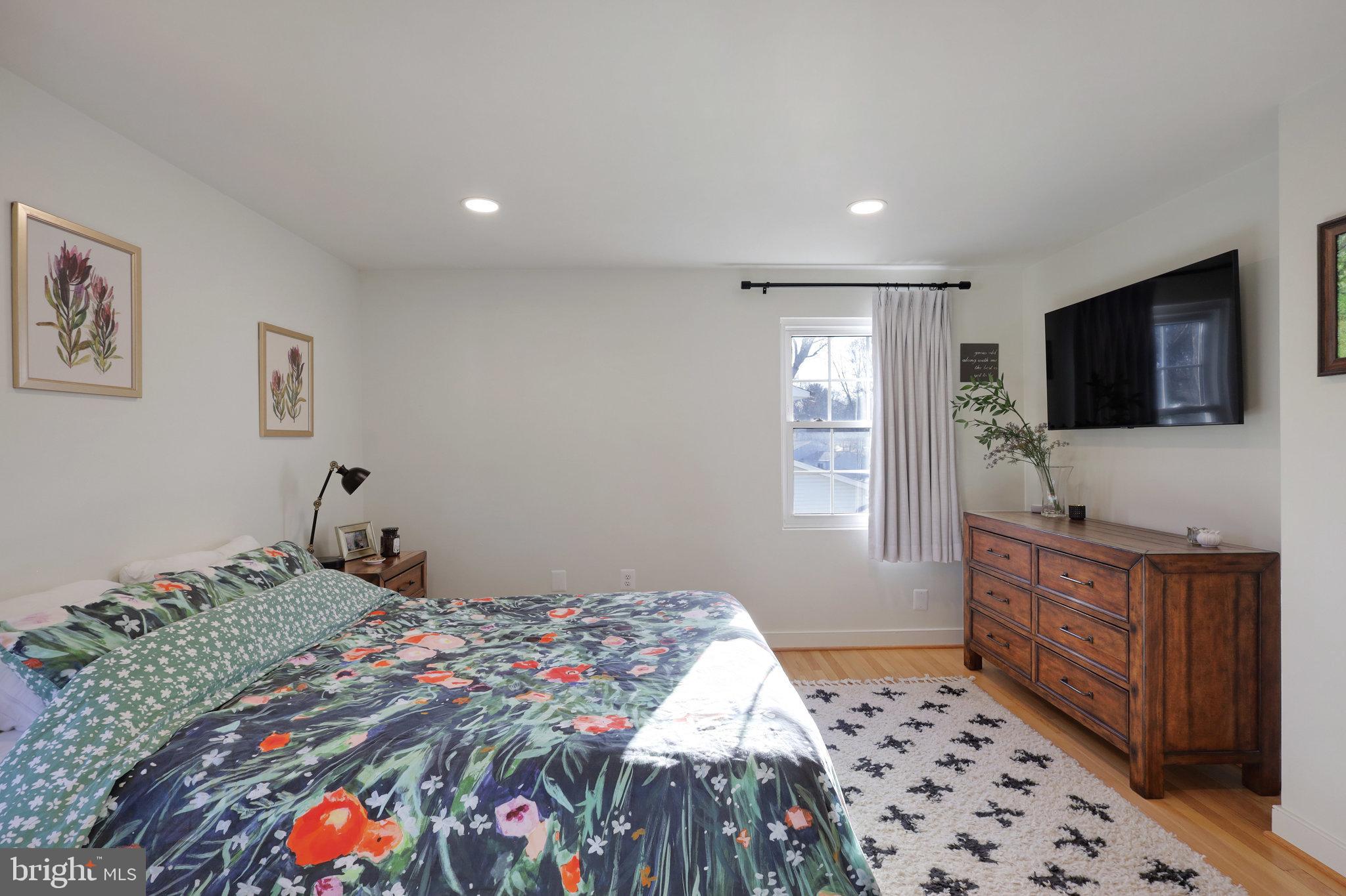 BURKE CENTRE - Residential Lease