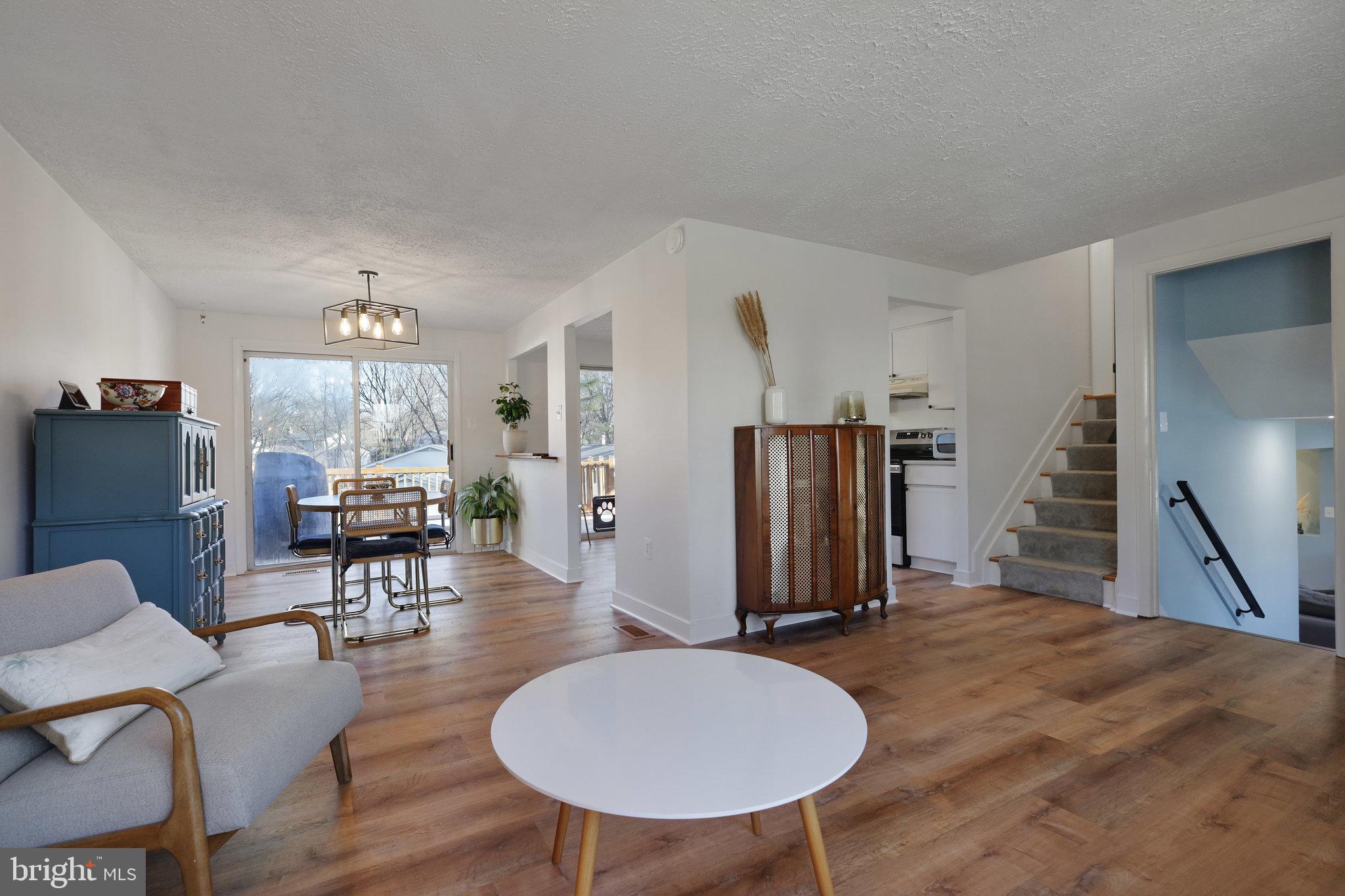 BURKE CENTRE - Residential Lease