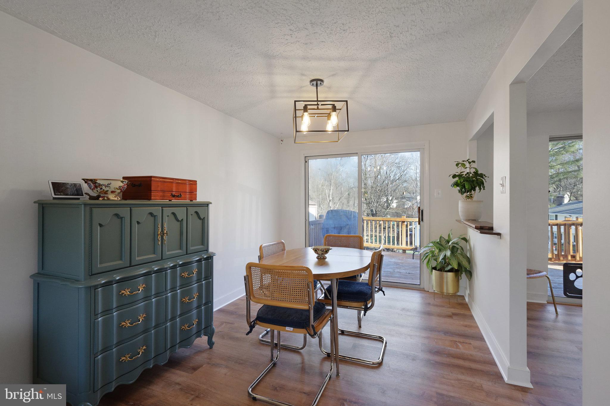 BURKE CENTRE - Residential Lease