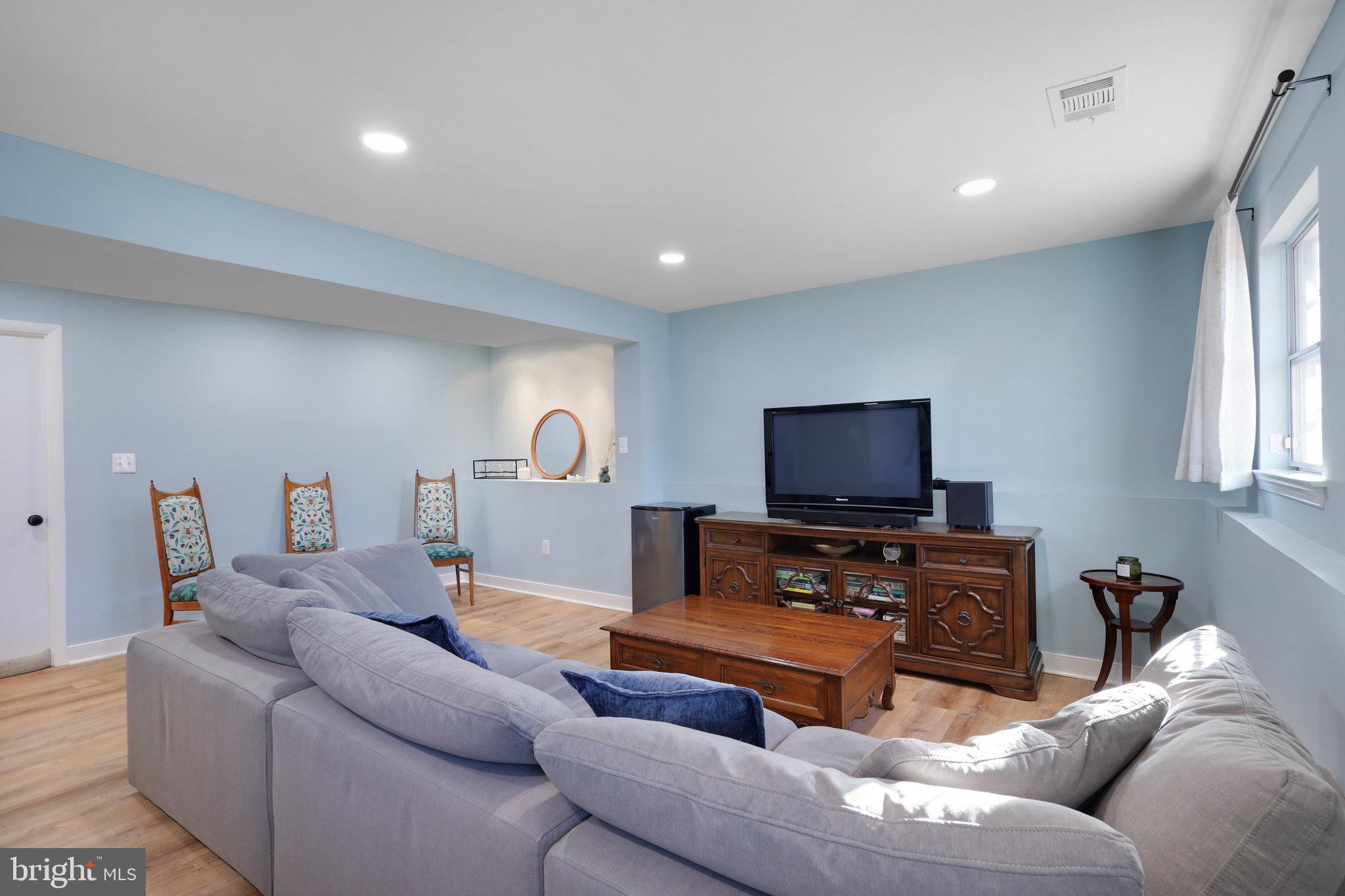 BURKE CENTRE - Residential Lease