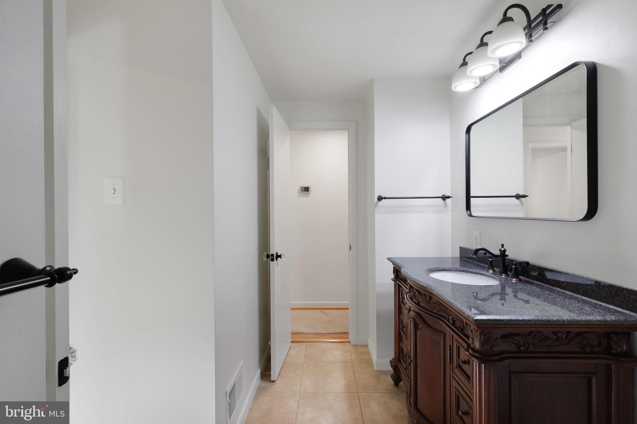 BURKE CENTRE - Residential Lease