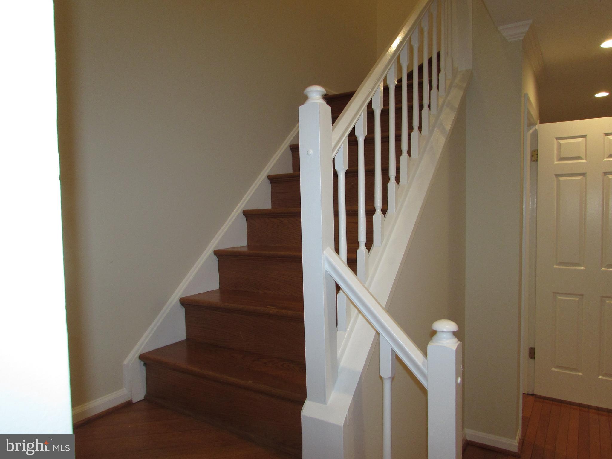 CHARING CROSS - Residential