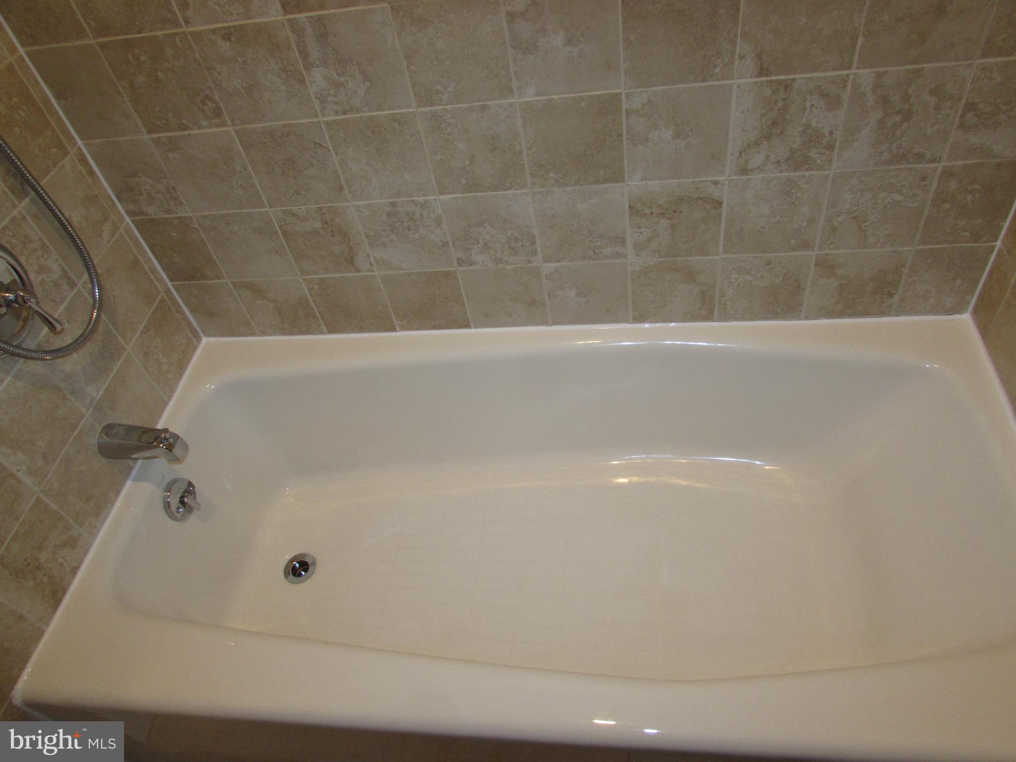 CHARING CROSS - Residential