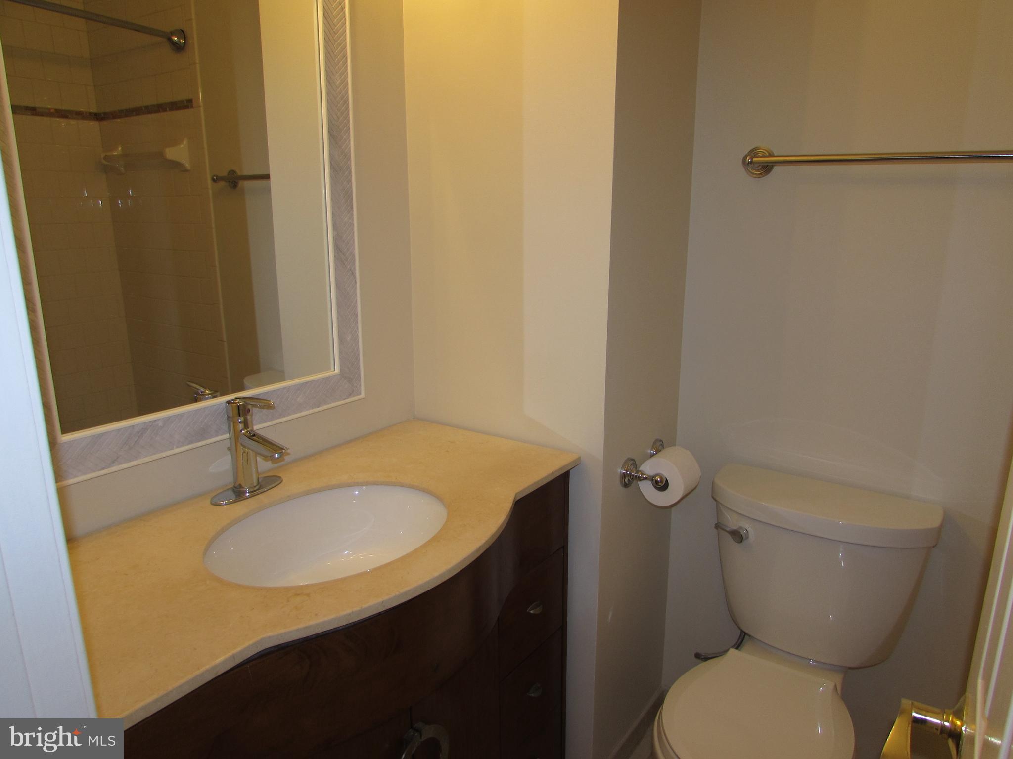 CHARING CROSS - Residential