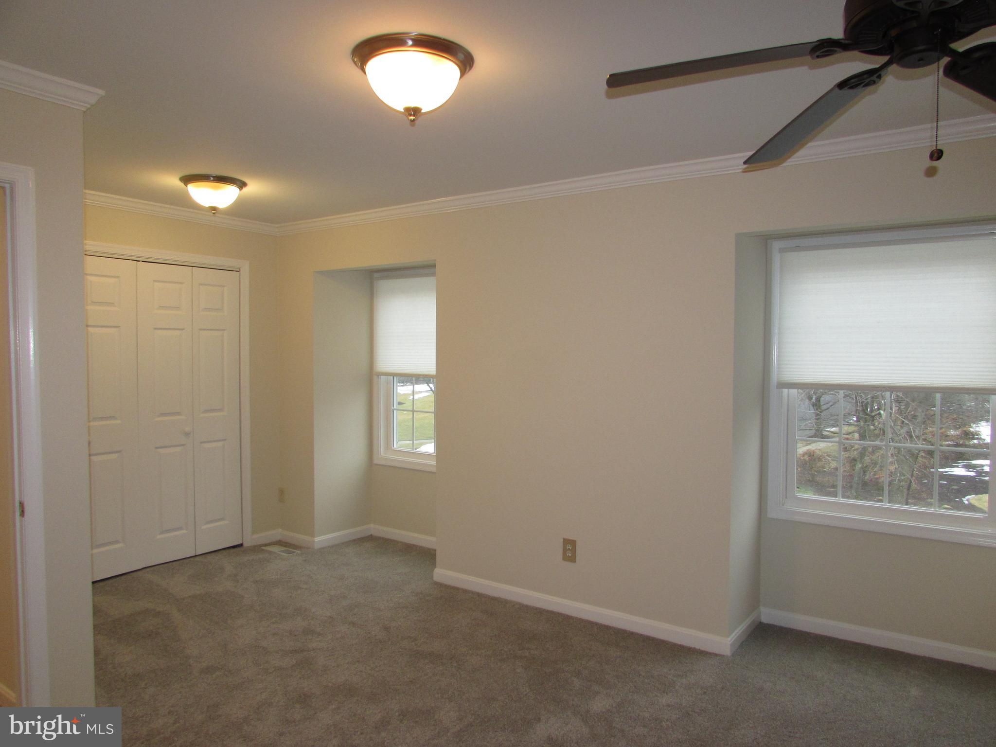 CHARING CROSS - Residential