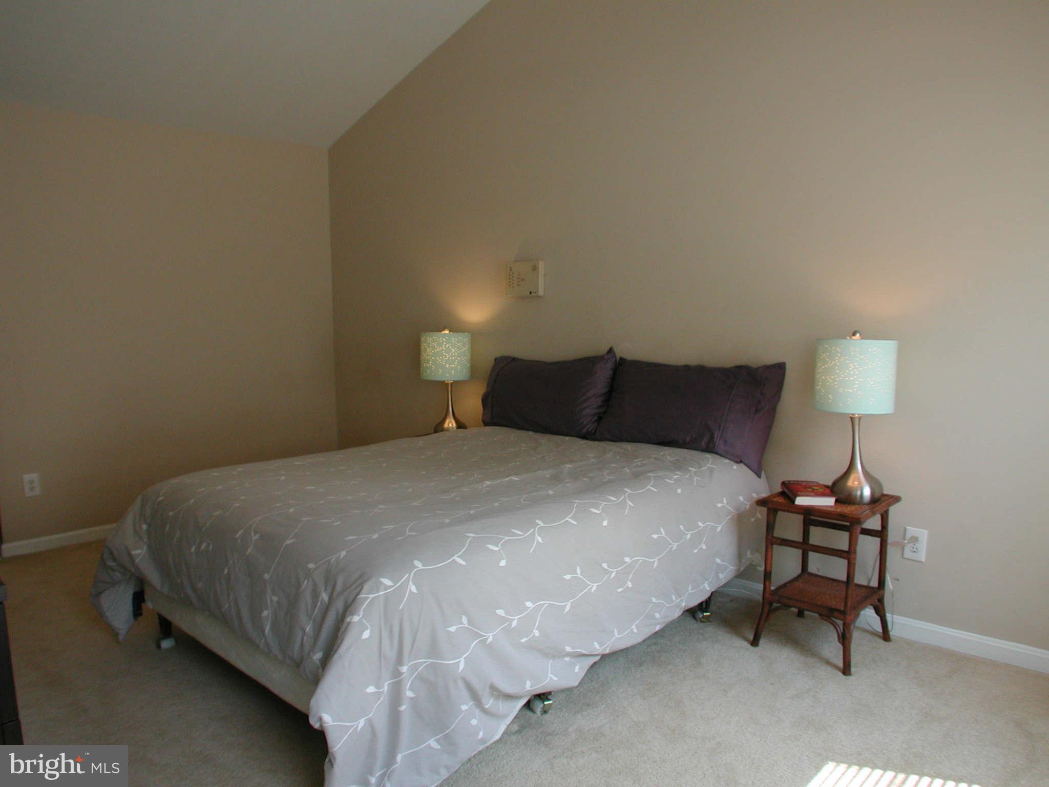 WAYSIDE VILLAGE - Residential