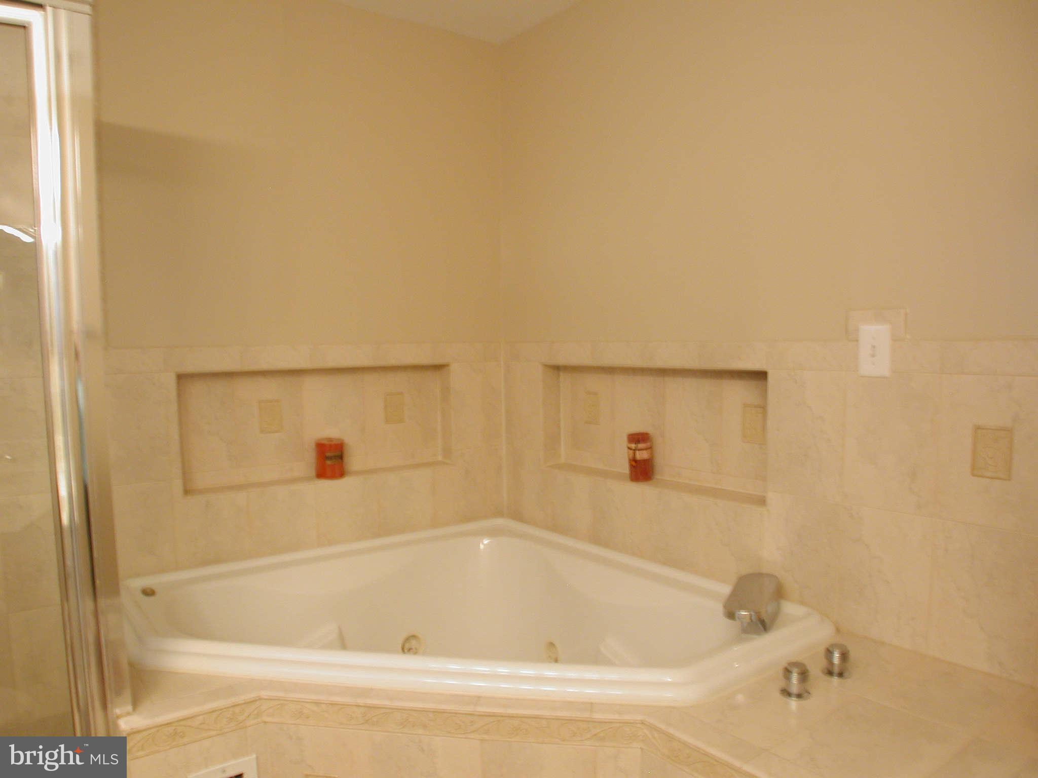 WAYSIDE VILLAGE - Residential