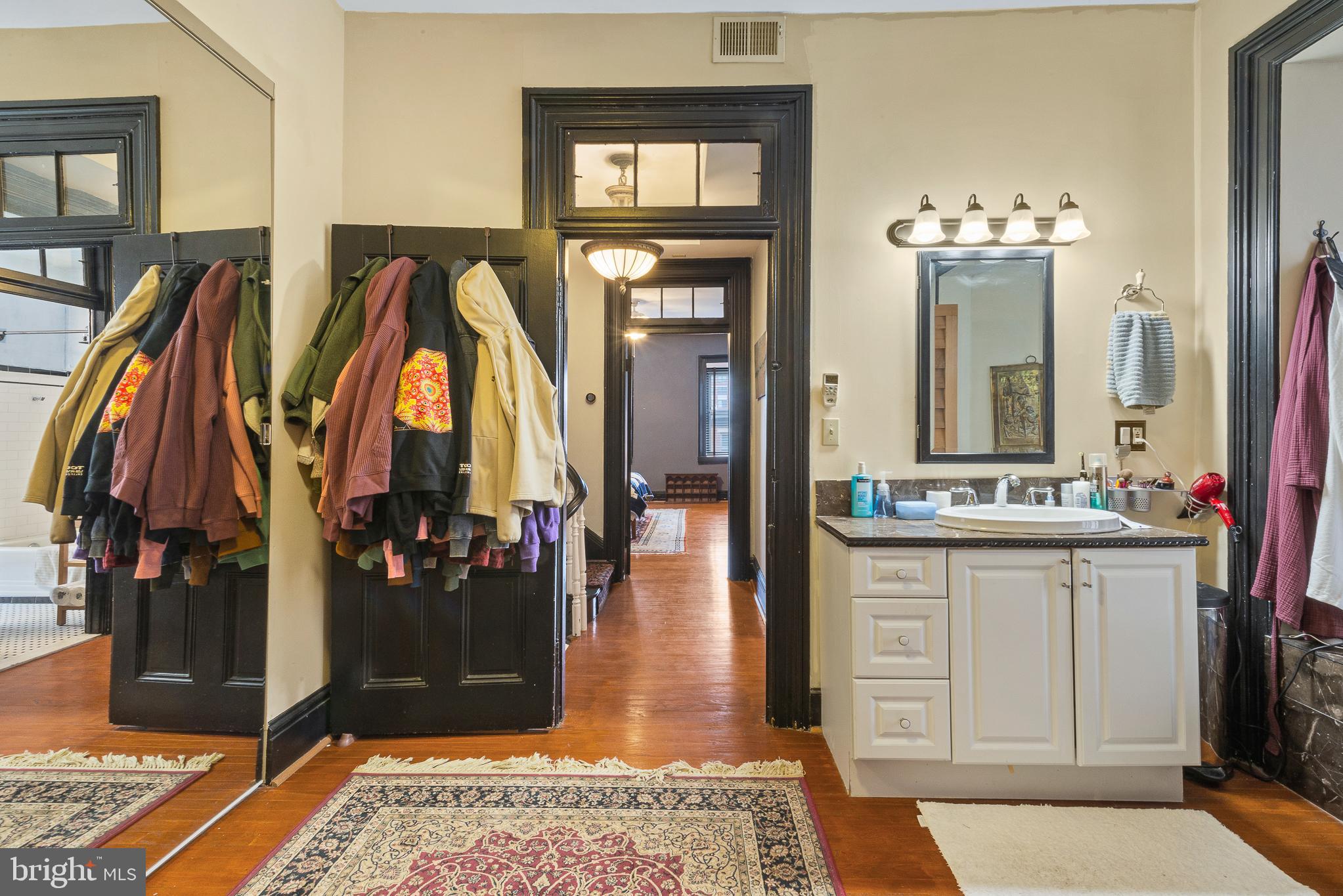 MOUNT VERNON PLACE HISTORIC DISTRICT - Residential
