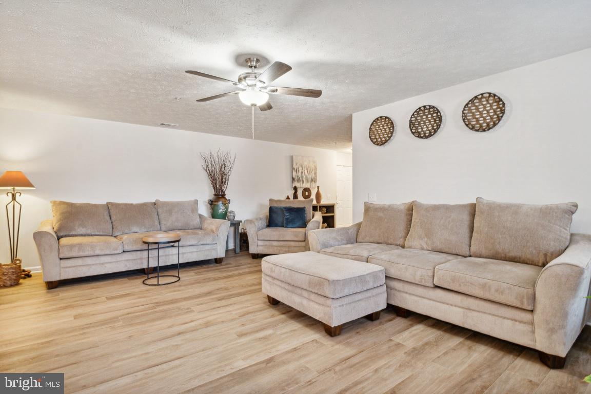 PINEY ORCHARD - Residential