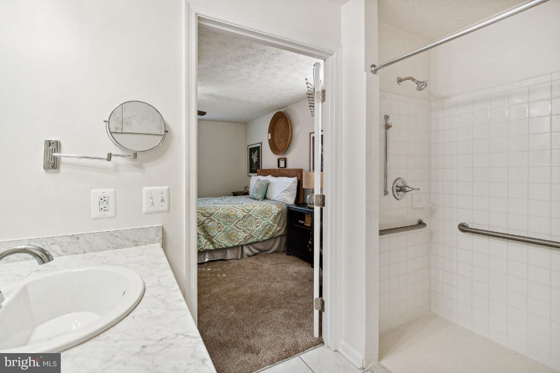 PINEY ORCHARD - Residential