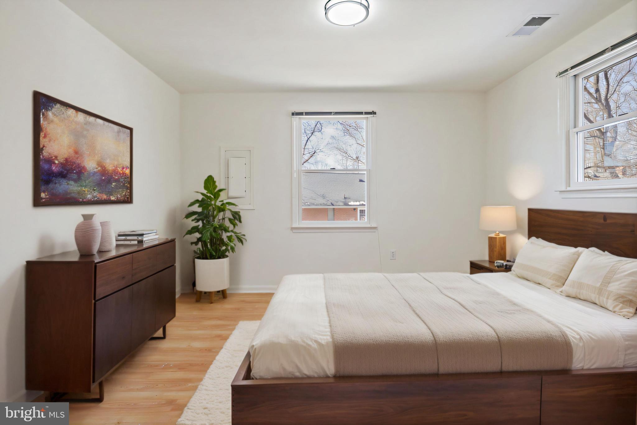 BROYHILL CREST - Residential