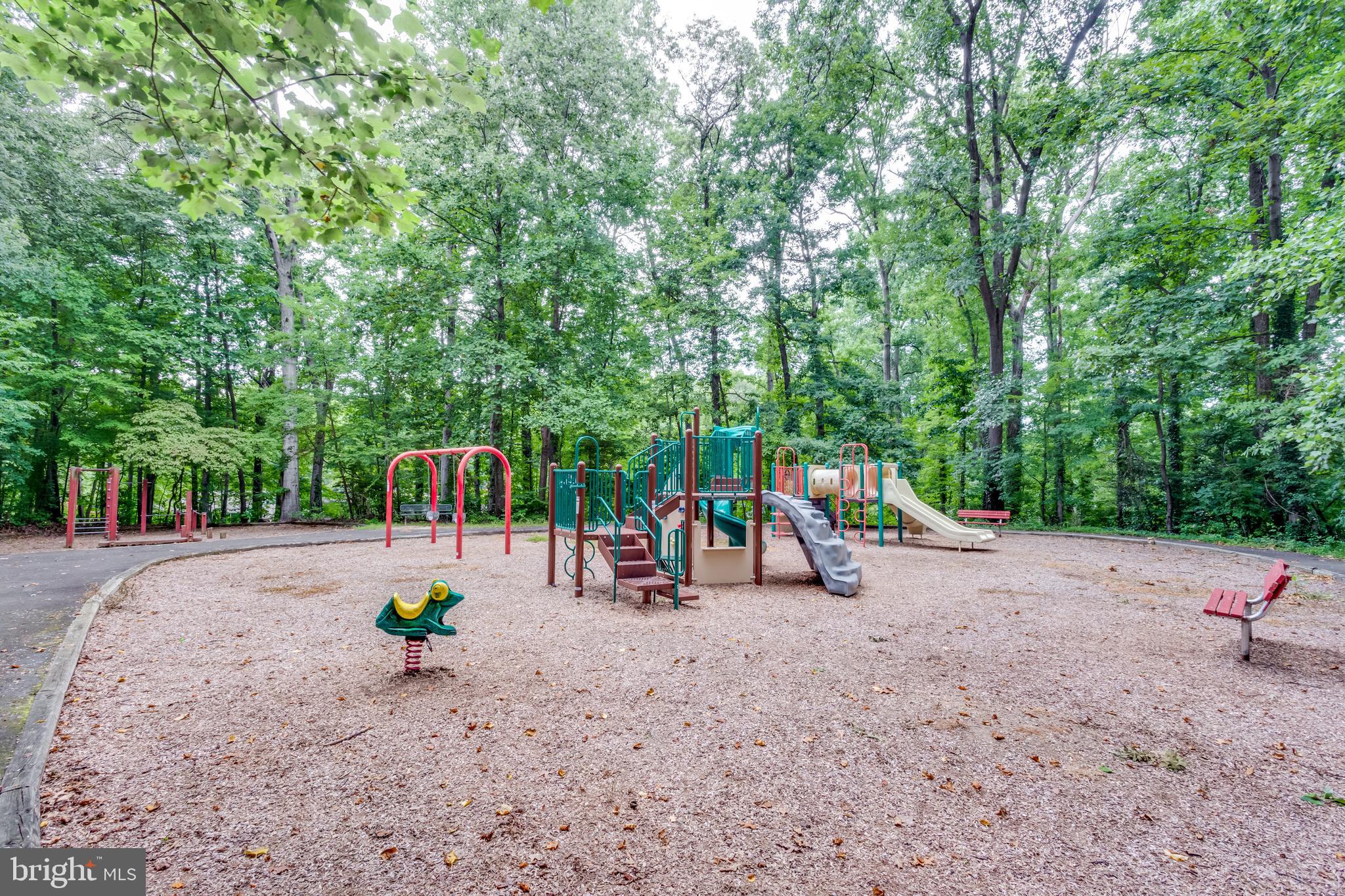 BROYHILL CREST - Residential