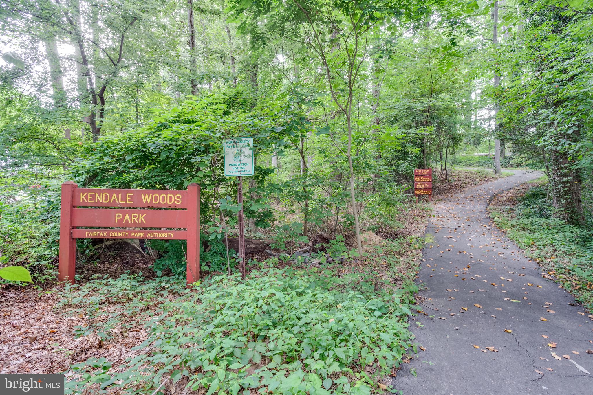 BROYHILL CREST - Residential