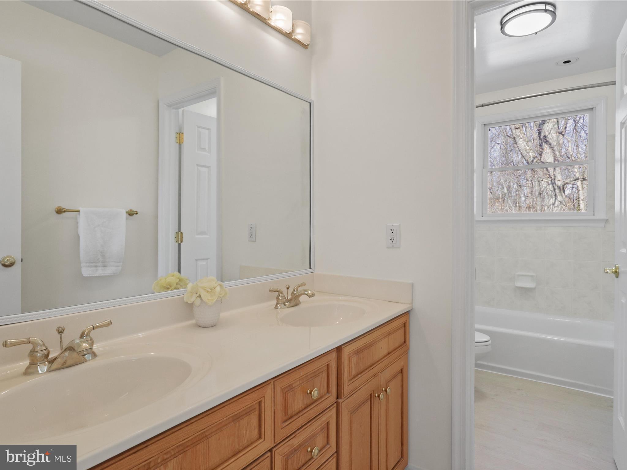 BROYHILL CREST - Residential