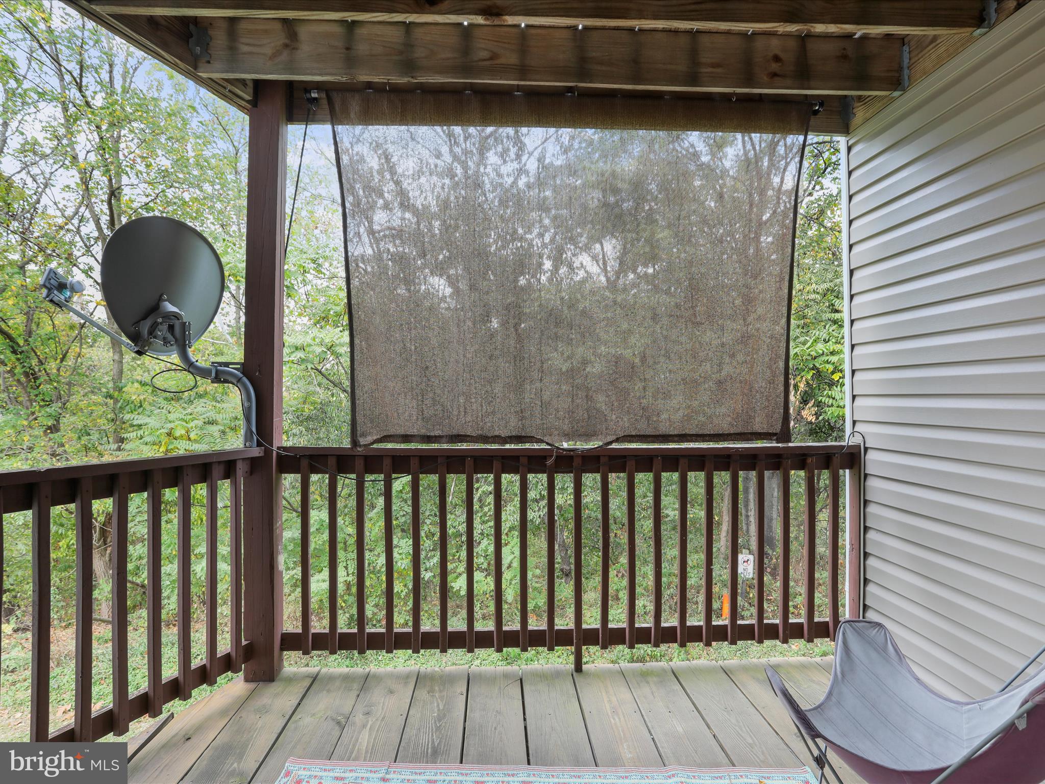 LAKESIDE CONDOS - Residential