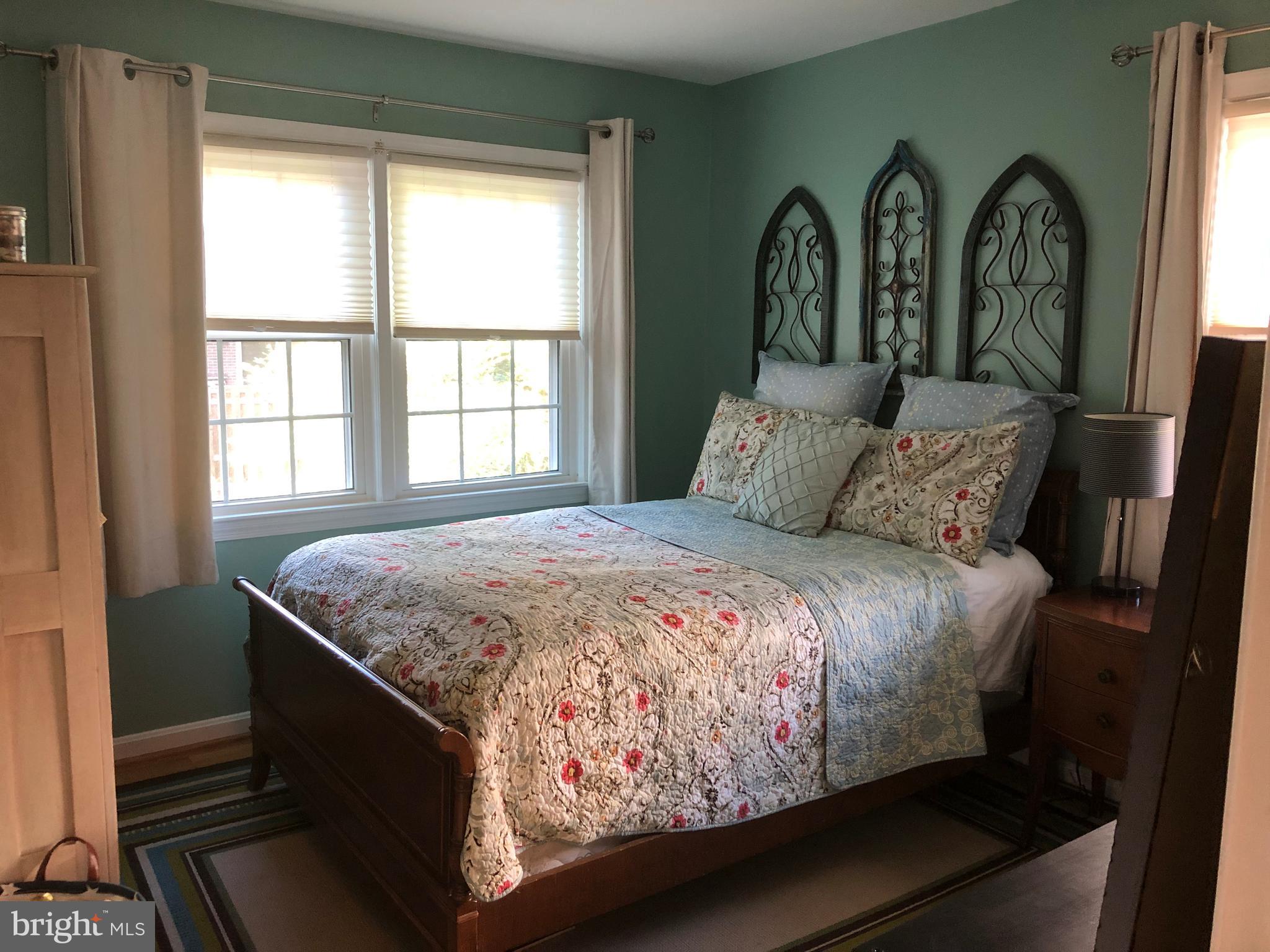 MT VERNON SQUARE TOWNHOUSE - Residential