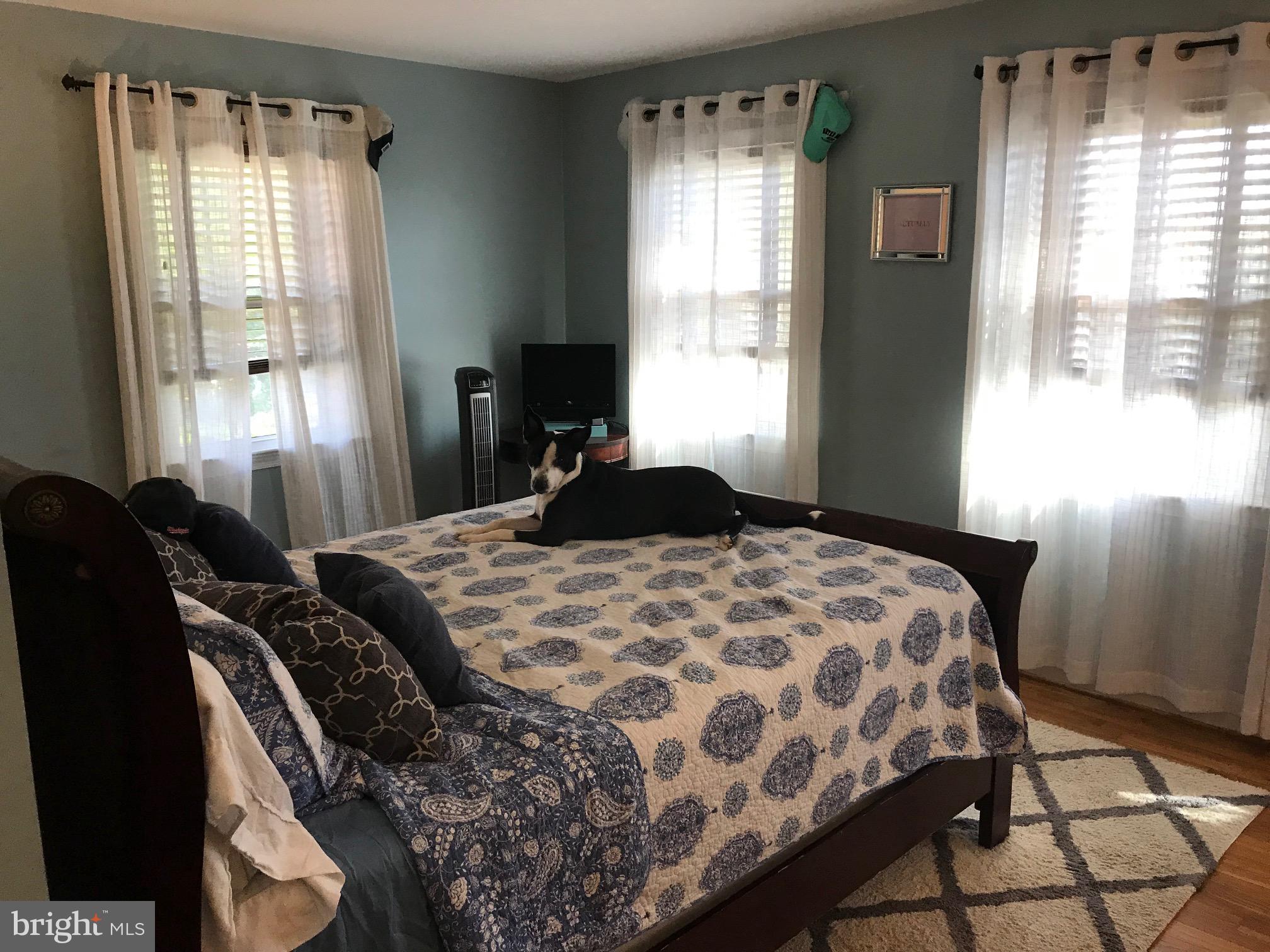 MT VERNON SQUARE TOWNHOUSE - Residential