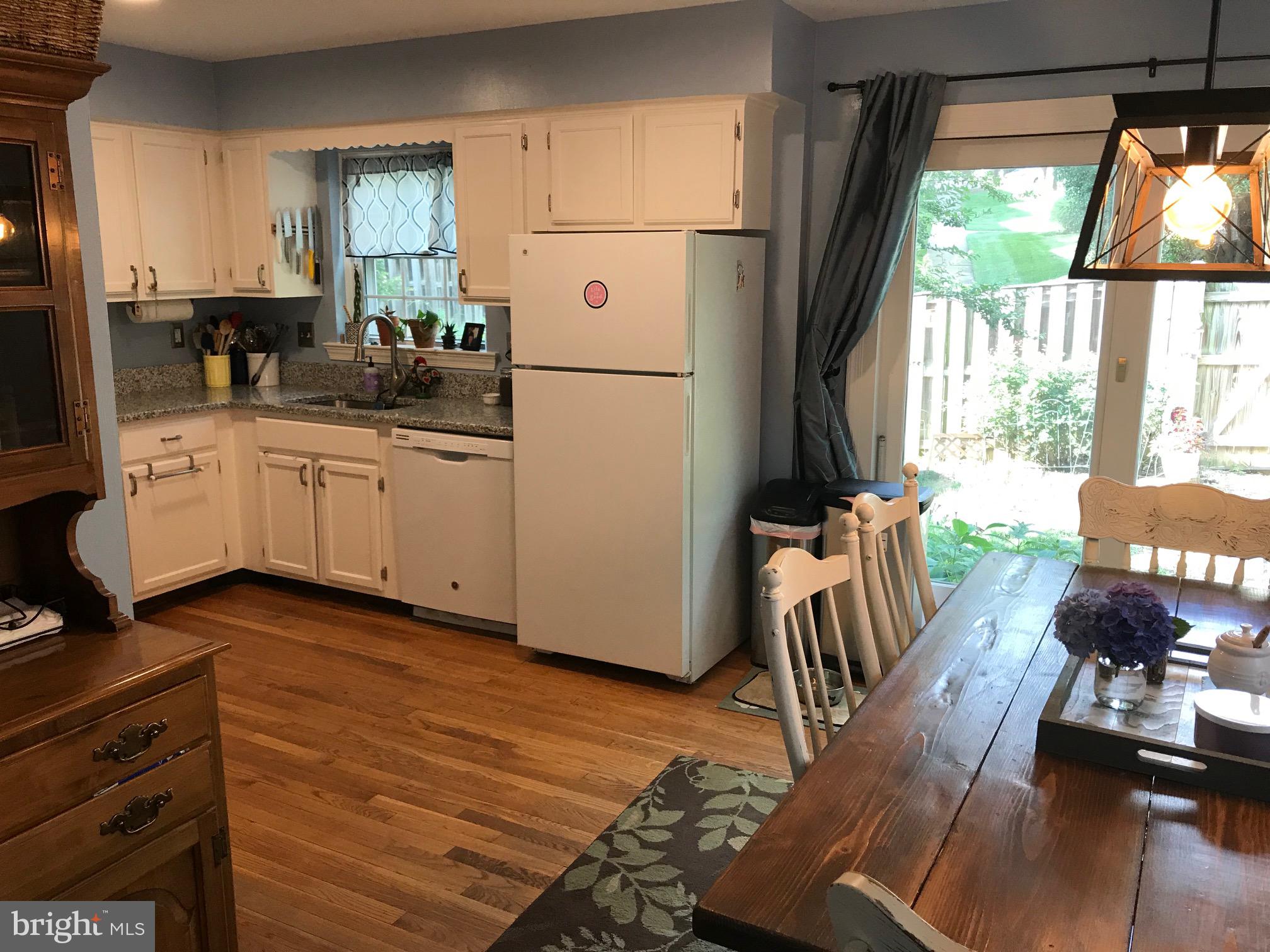 MT VERNON SQUARE TOWNHOUSE - Residential