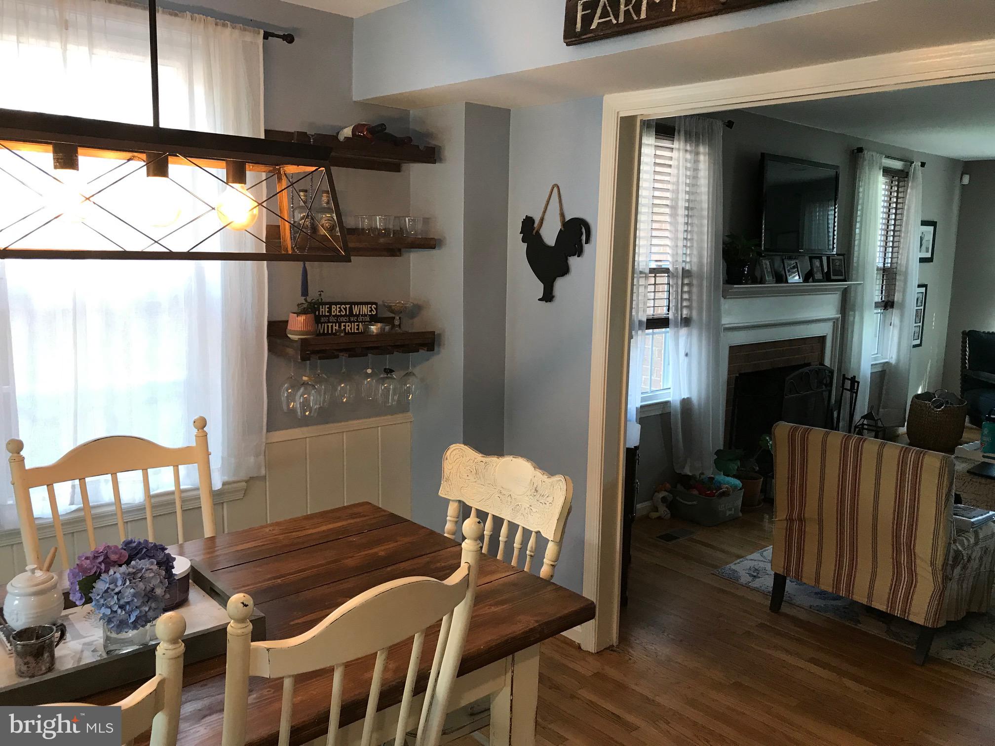 MT VERNON SQUARE TOWNHOUSE - Residential