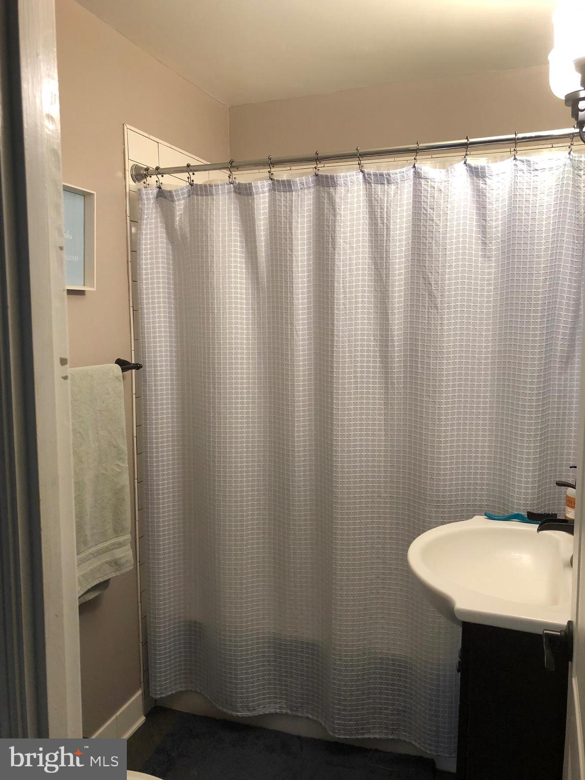 MT VERNON SQUARE TOWNHOUSE - Residential