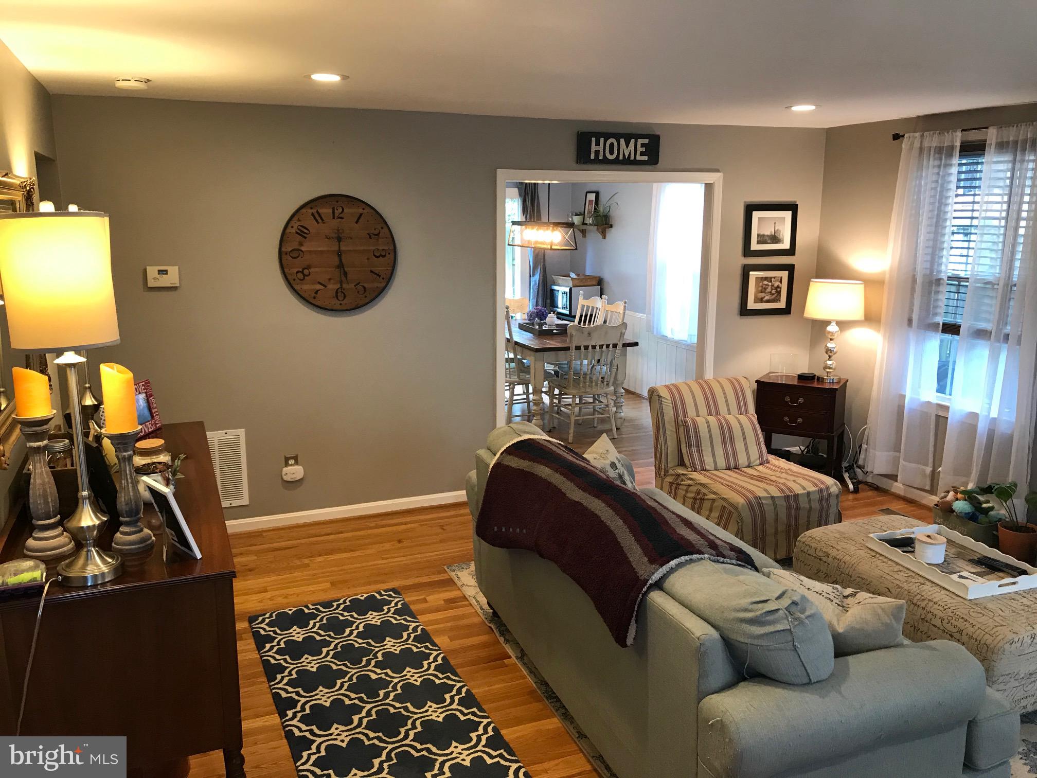 MT VERNON SQUARE TOWNHOUSE - Residential