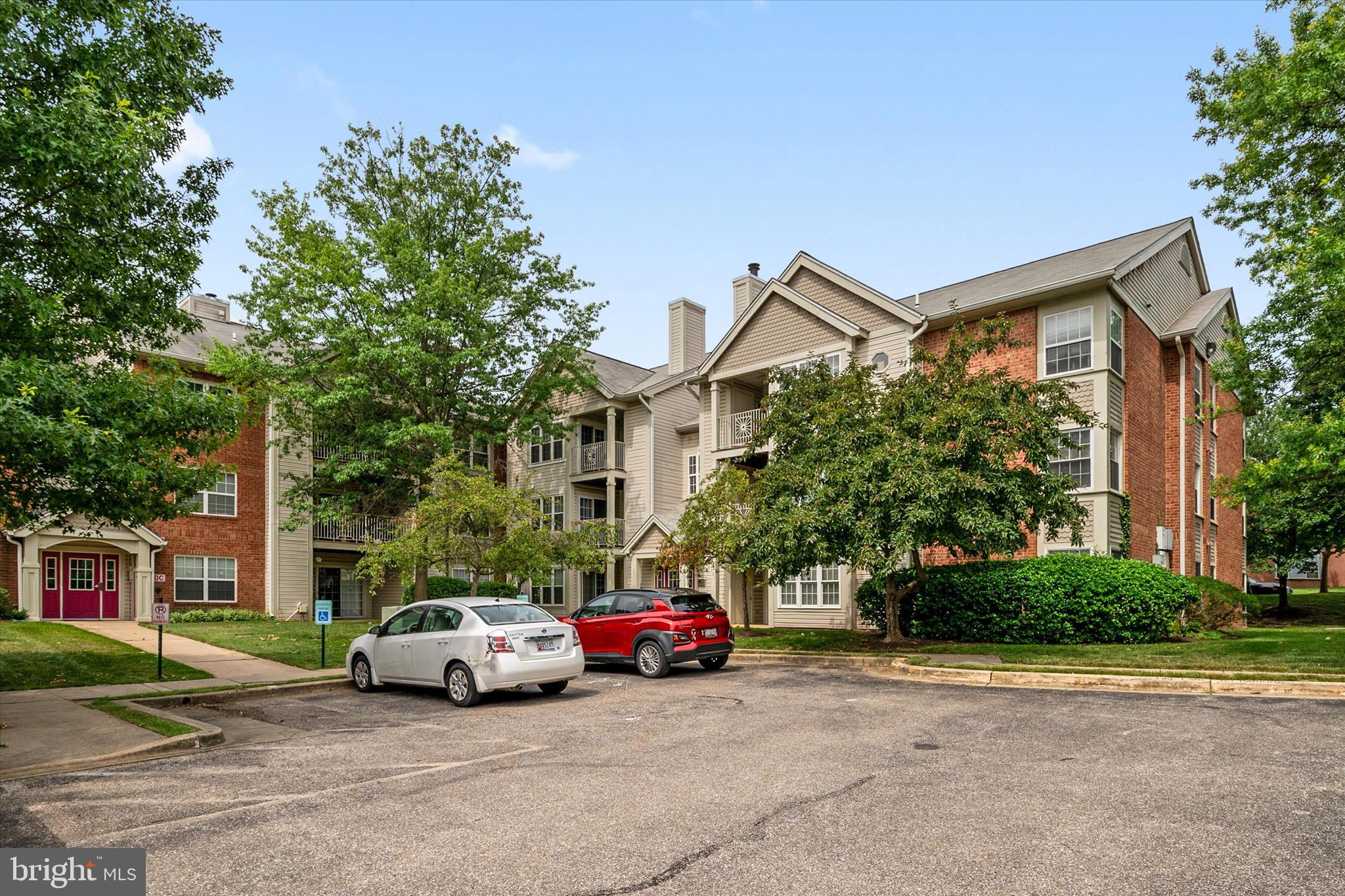 302 BLUE WATER COURT 103