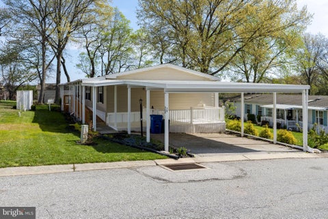 Mobile Home For Sale - 28 Cedar Street<br/> MANCHESTER, PA 17345