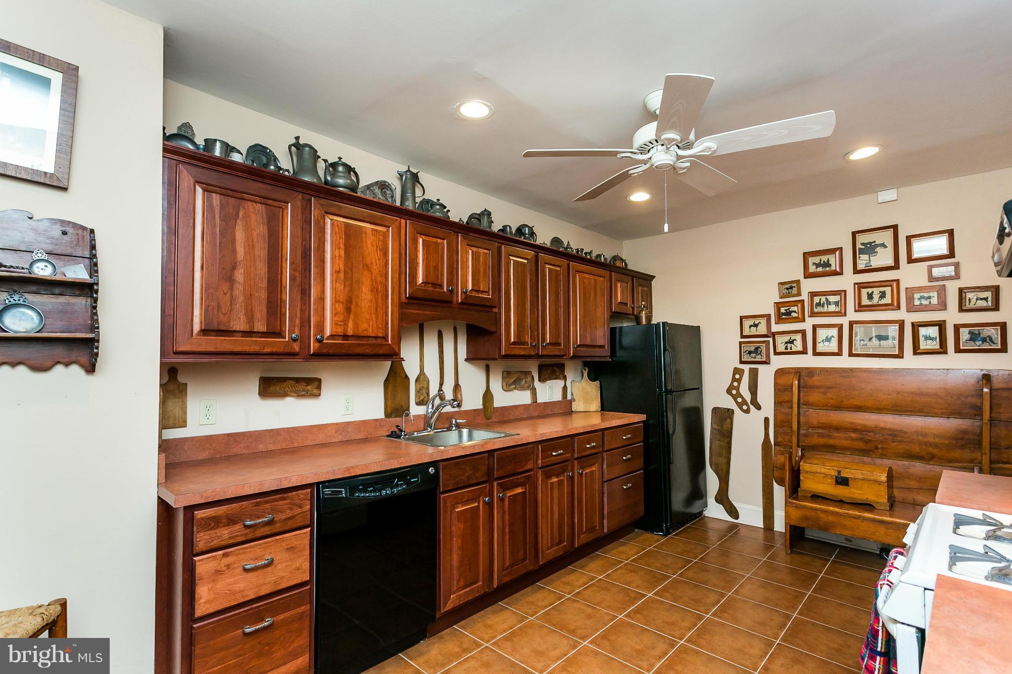 ROLAND PARK - Residential