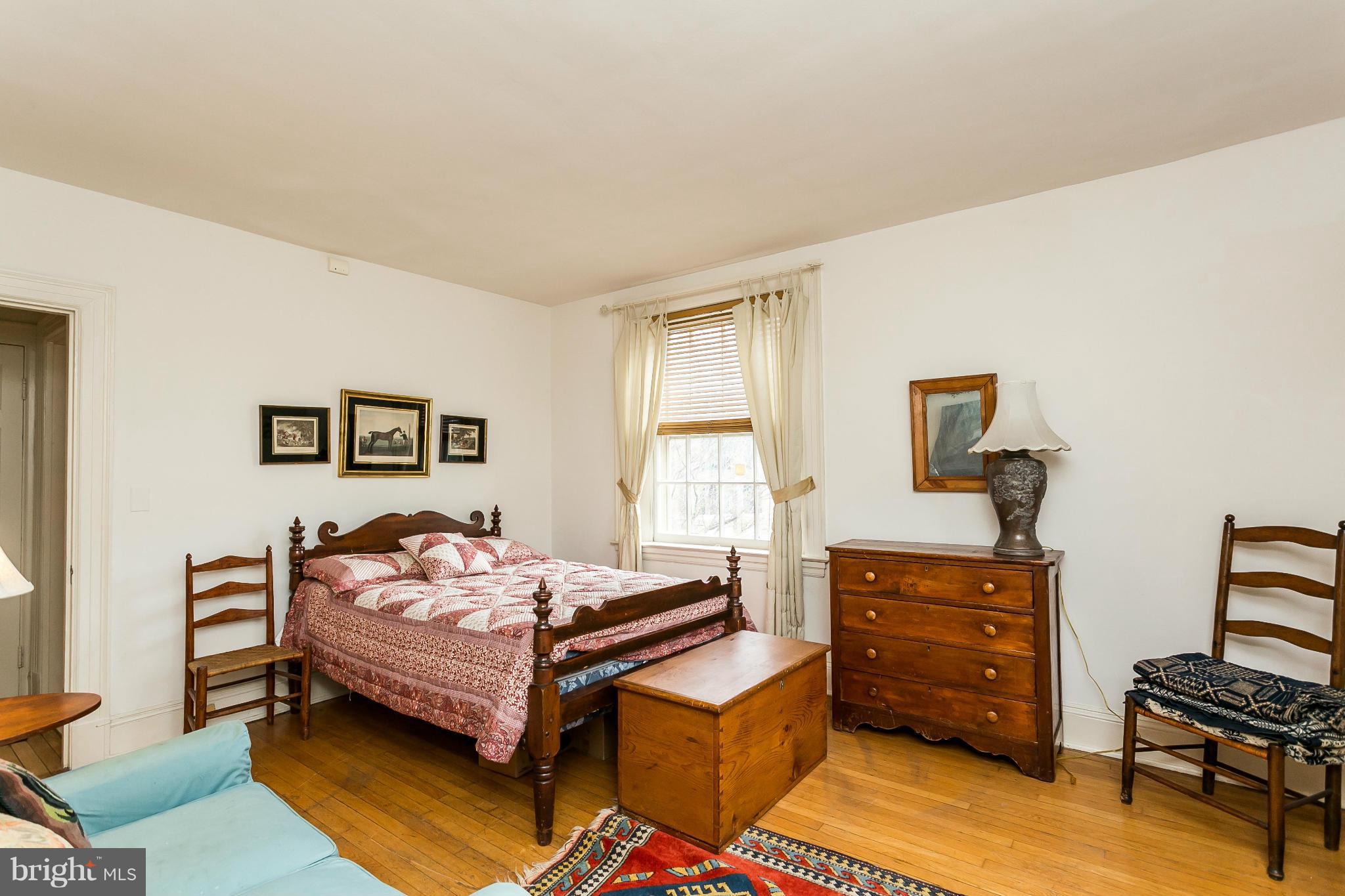 ROLAND PARK - Residential