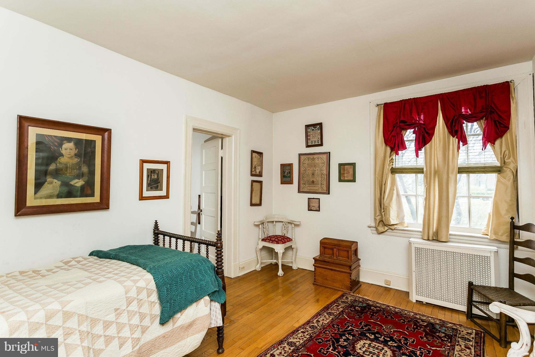 ROLAND PARK - Residential